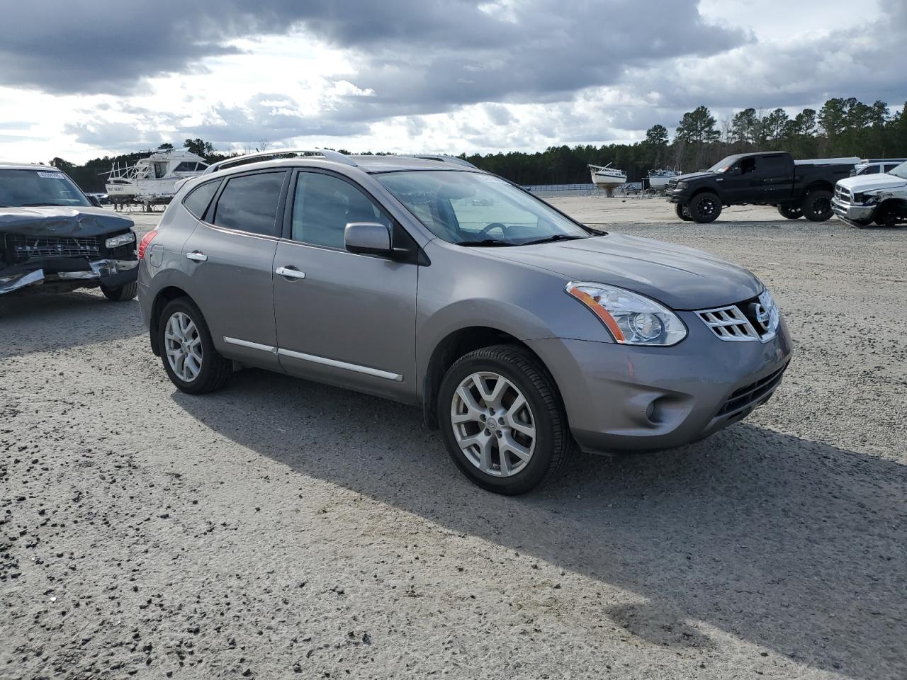 2013 Nissan Rogue - Image 4