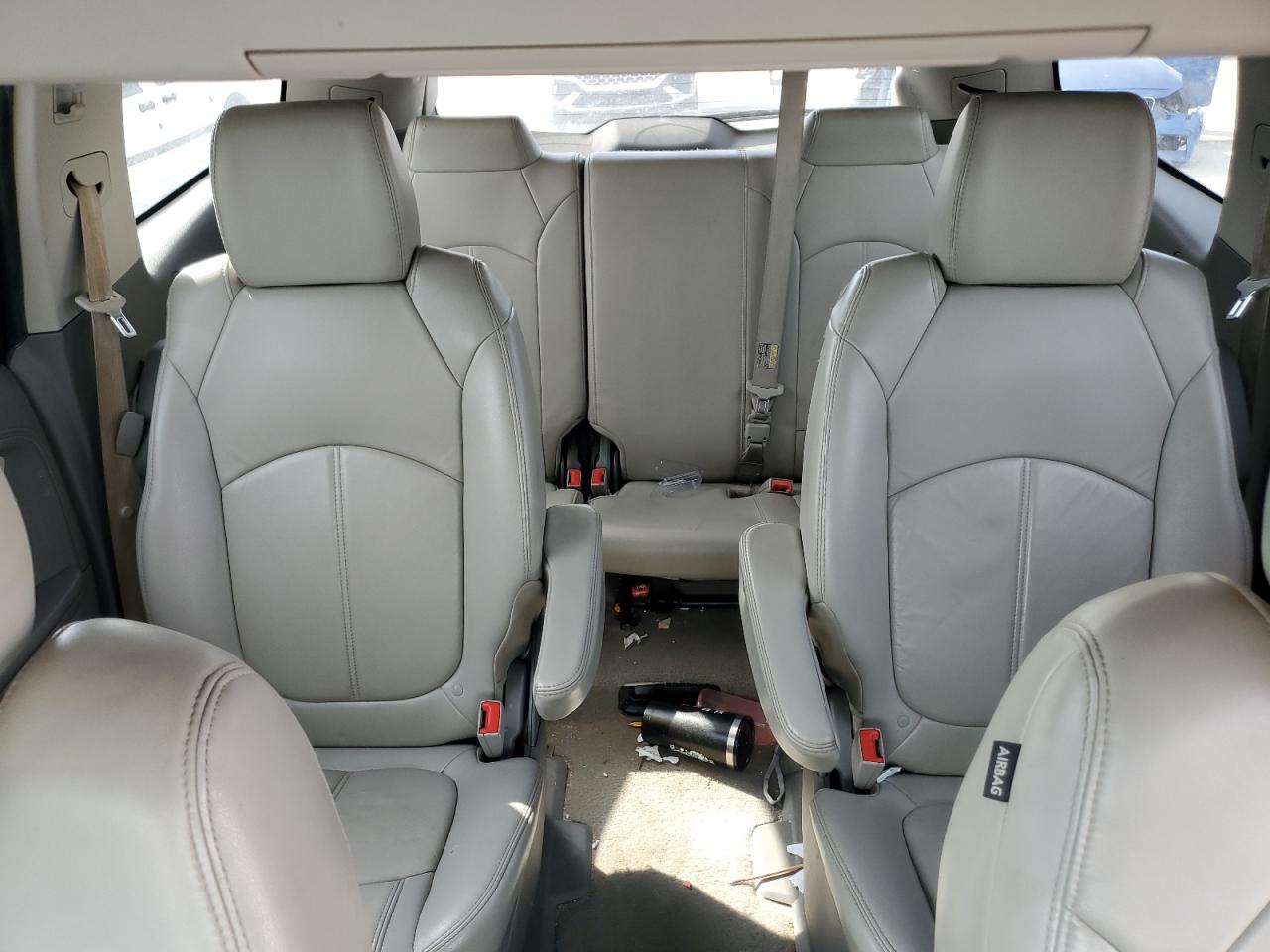 2015 Chevrolet Traverse - Image 10