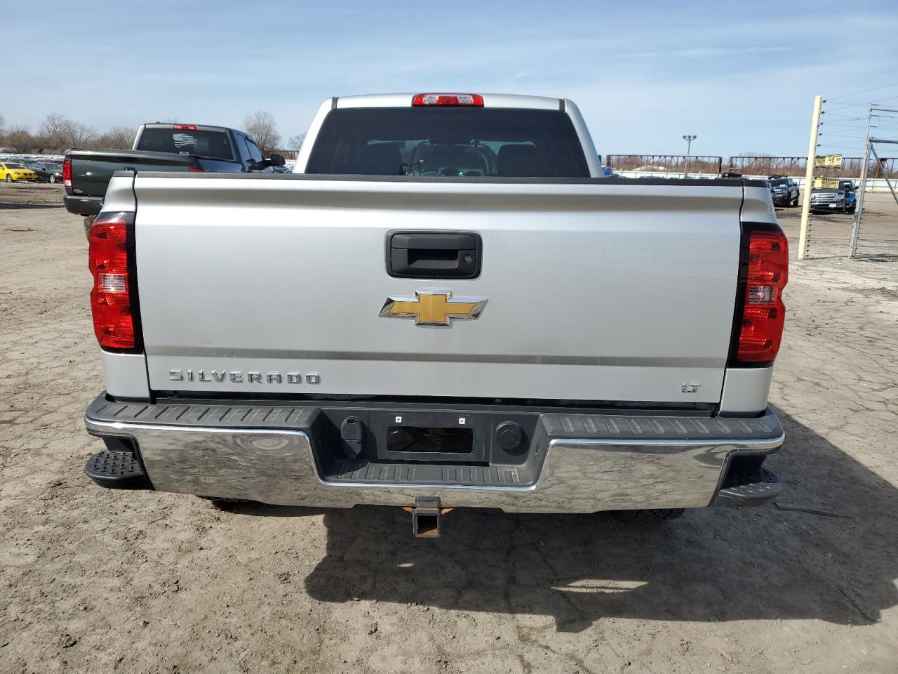 2015 Chevrolet Silverado - Image 6