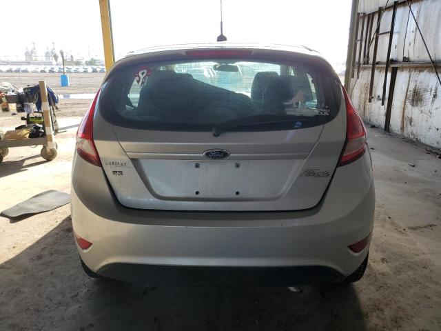 Hatchbacks FORD FIESTA 2013 Silver
