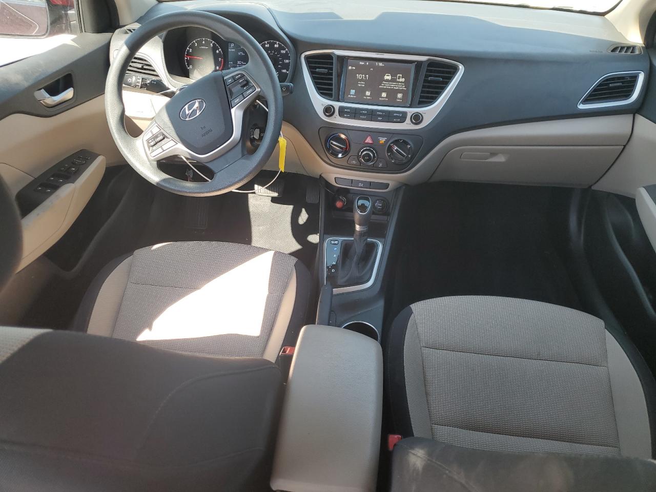 2022 Hyundai Accent - Image 8