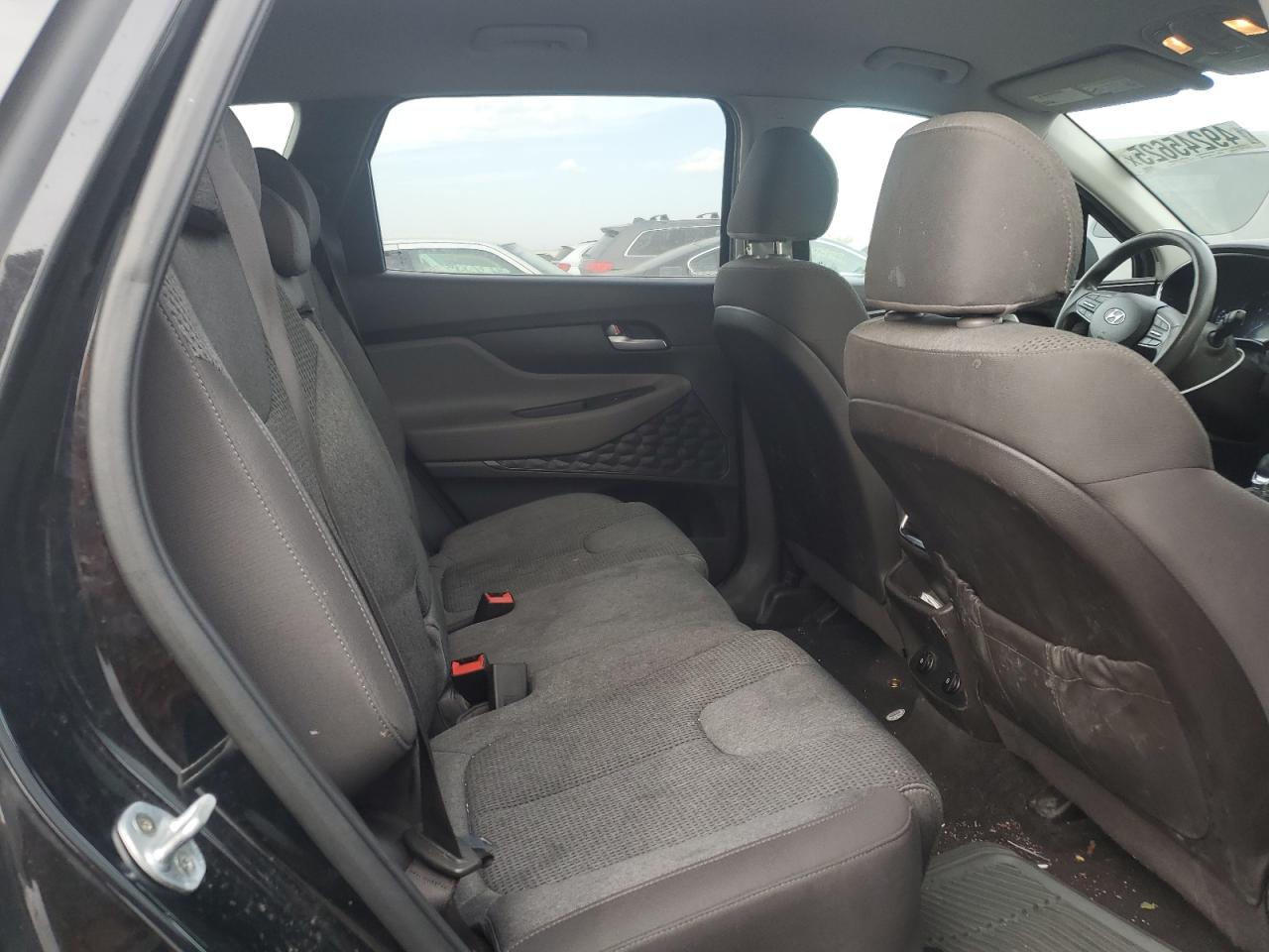 2019 Hyundai Santa Fe - Image 10