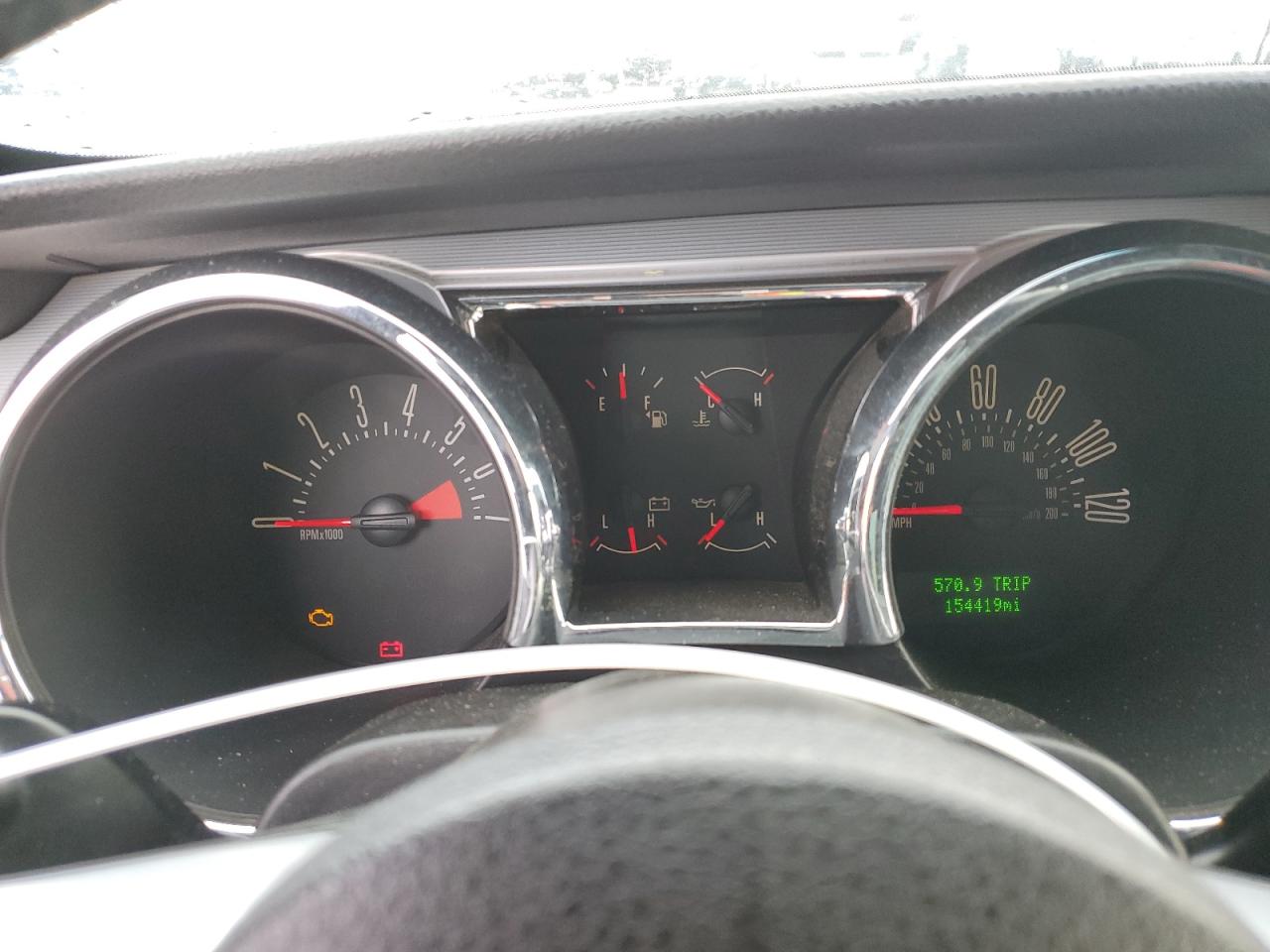 2006 Ford Mustang - Image 9