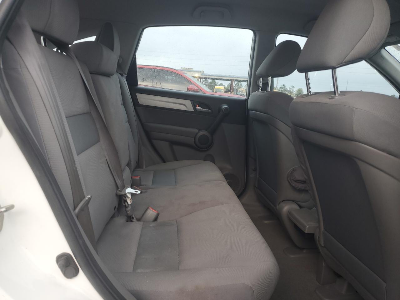 2010 Honda CR-V - Image 11