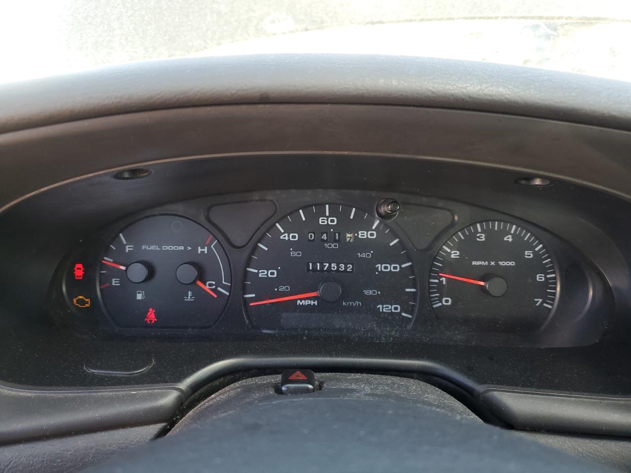 2003 Ford Taurus - Image 9