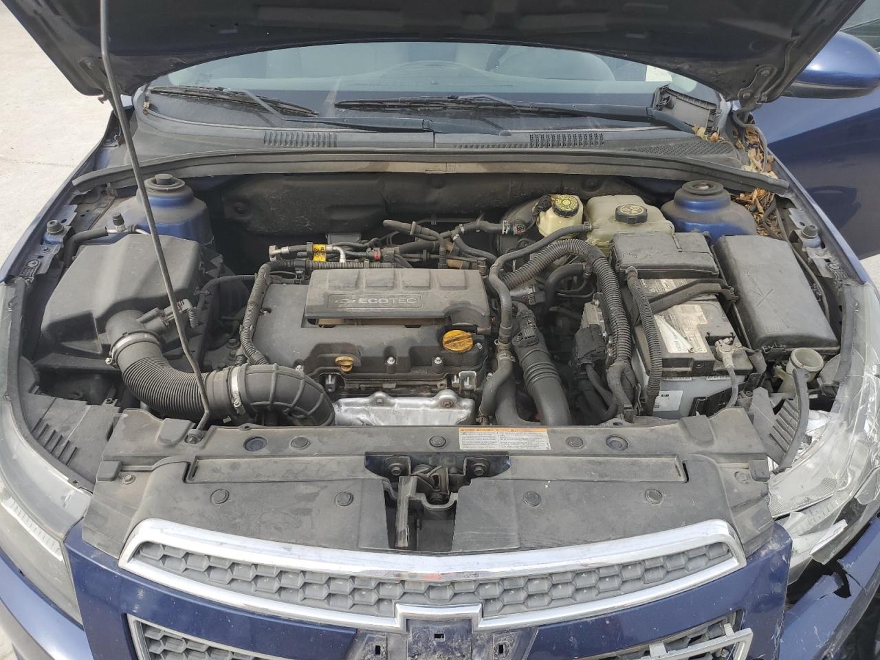 2013 Chevrolet Cruze - Image 11