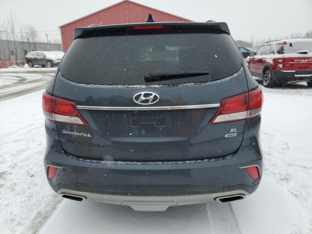 2017 Hyundai Santa Fe - Image 6