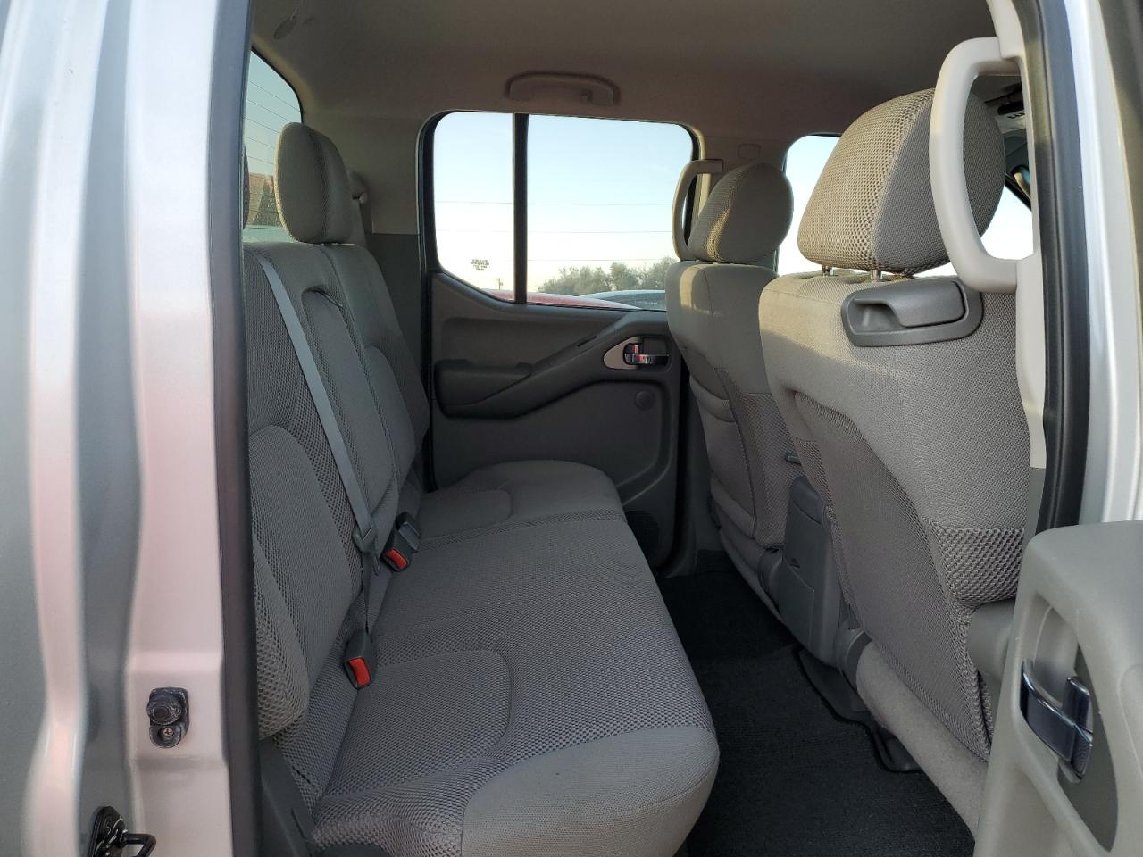 2007 Nissan Navara (Frontier) - Image 10