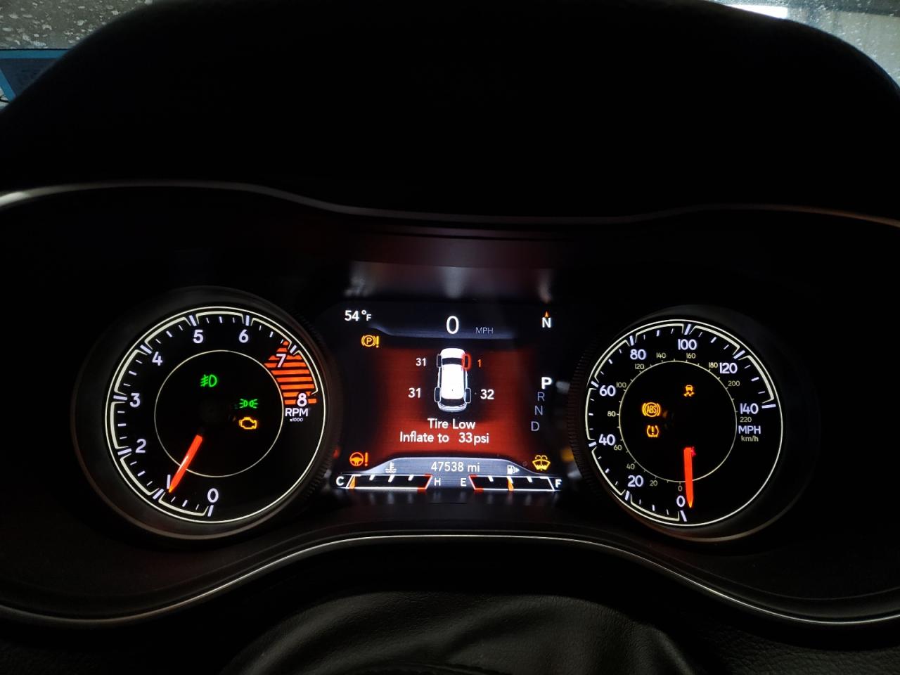 2020 Jeep Grand Cherokee - Image 9