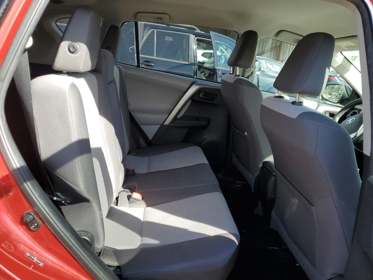 2013 Toyota RAV 4 - Image 11