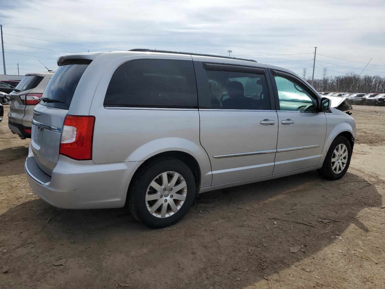 2012 Chrysler Town & Country - Image 3