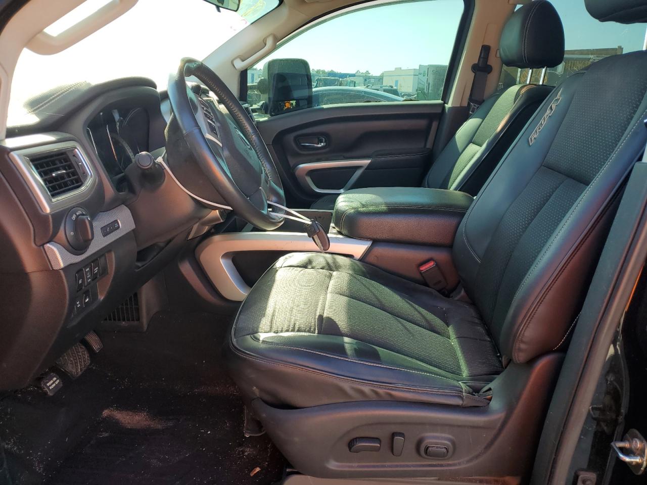 2017 Nissan Titan - Image 7