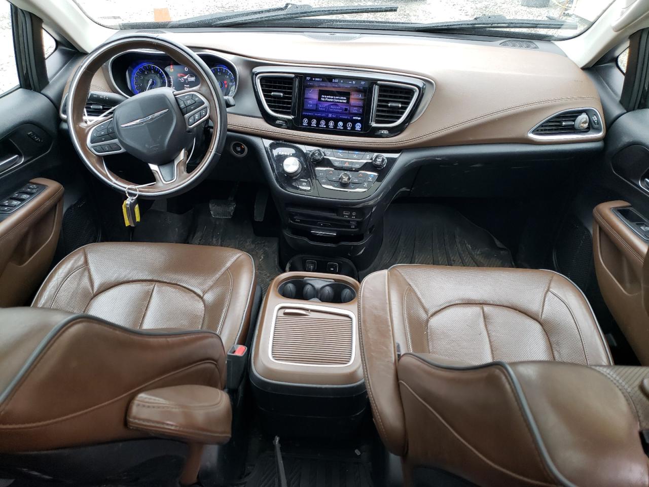 2017 Chrysler Pacifica - Image 8