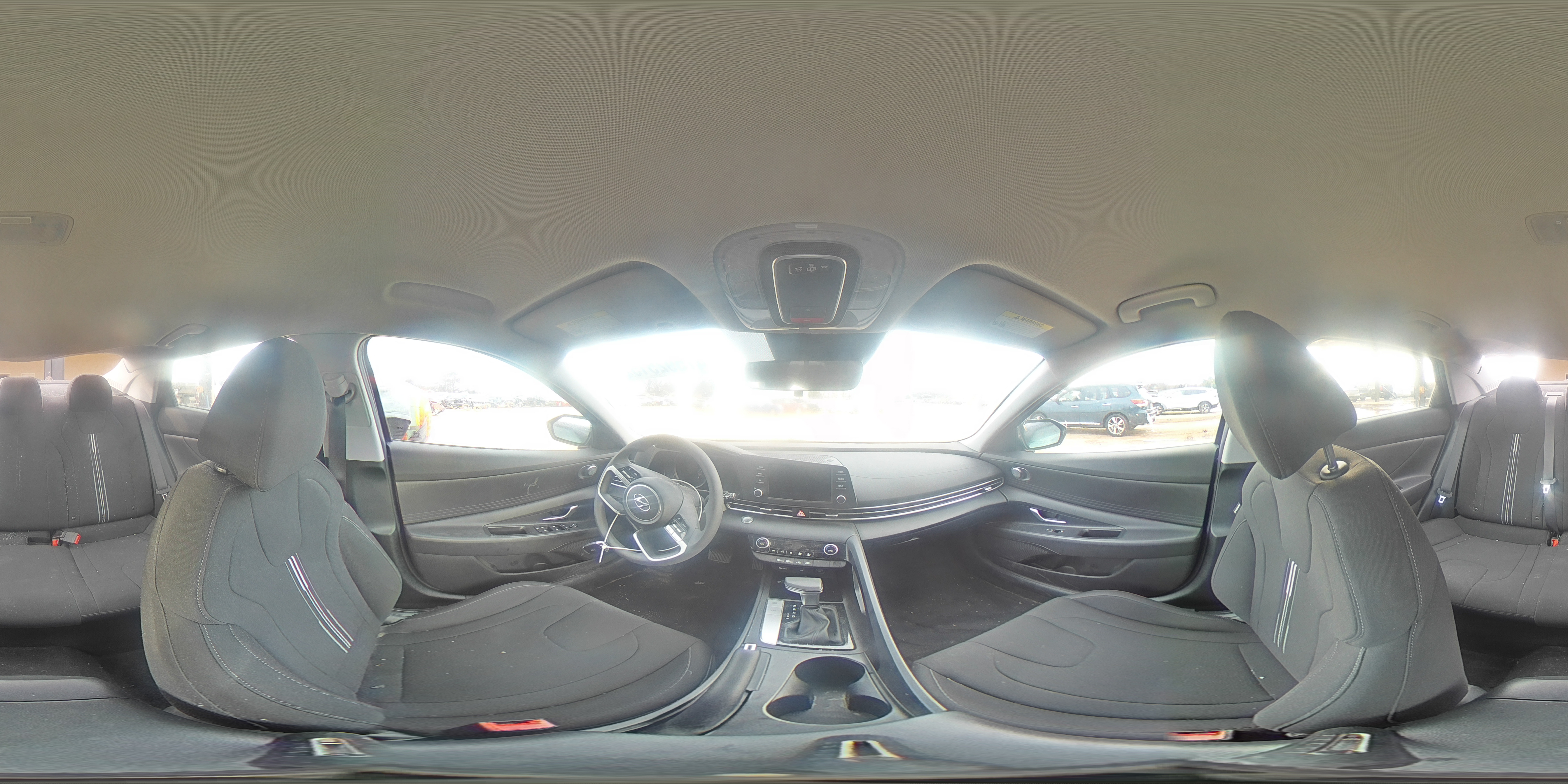 2023 Hyundai Elantra - Image 12