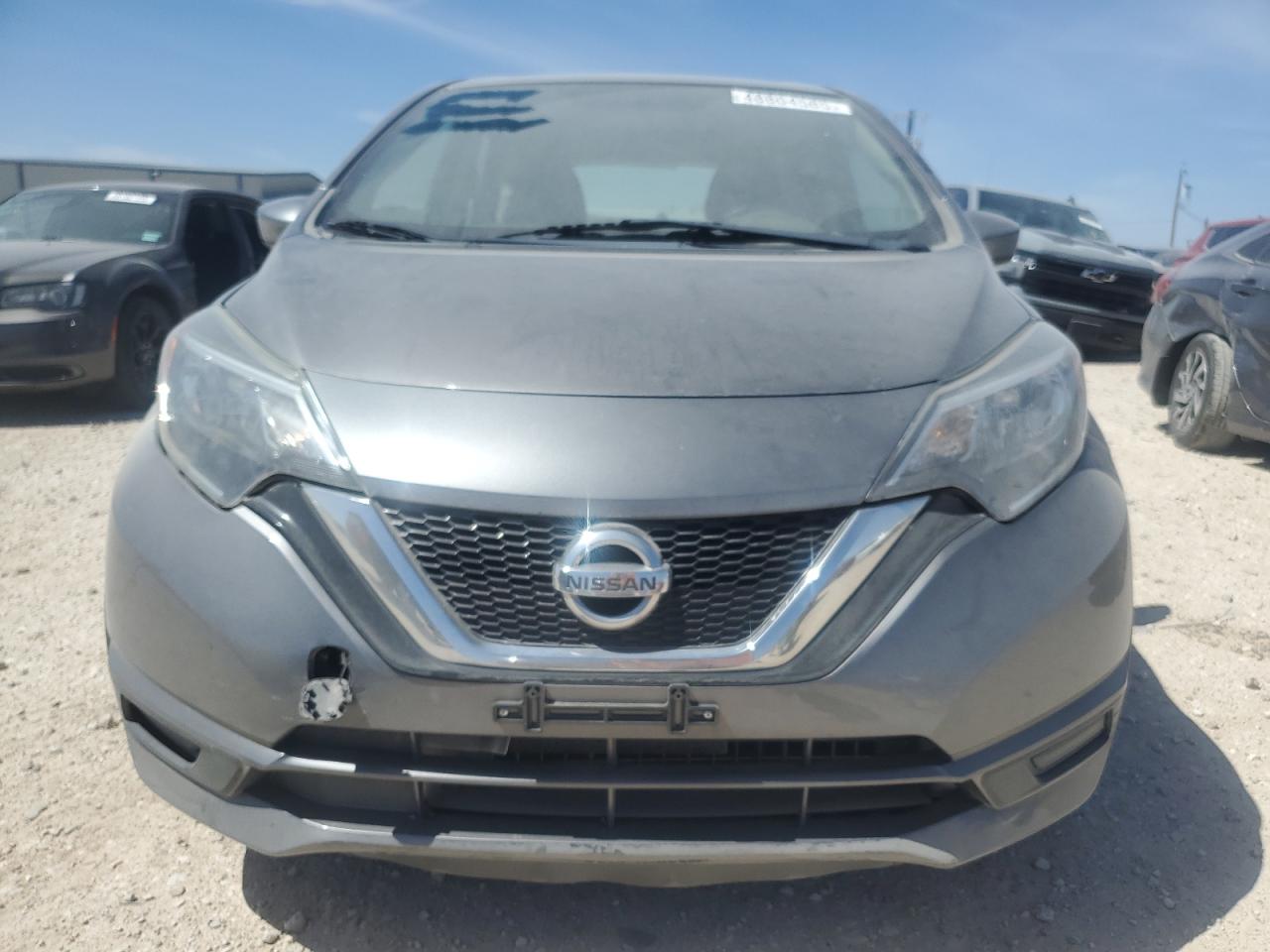 2018 Nissan Versa - Image 5
