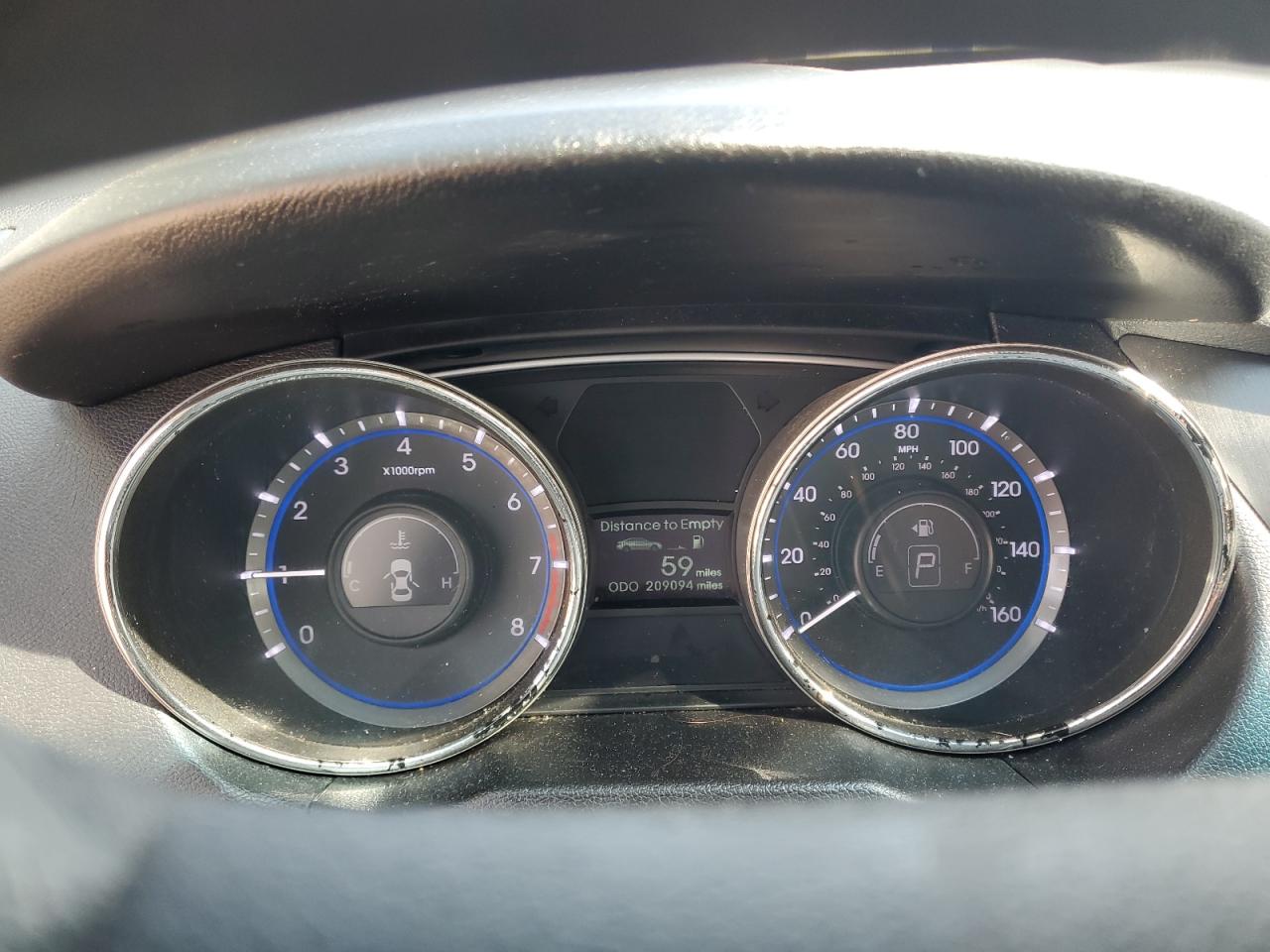 2013 Hyundai Sonata - Image 9