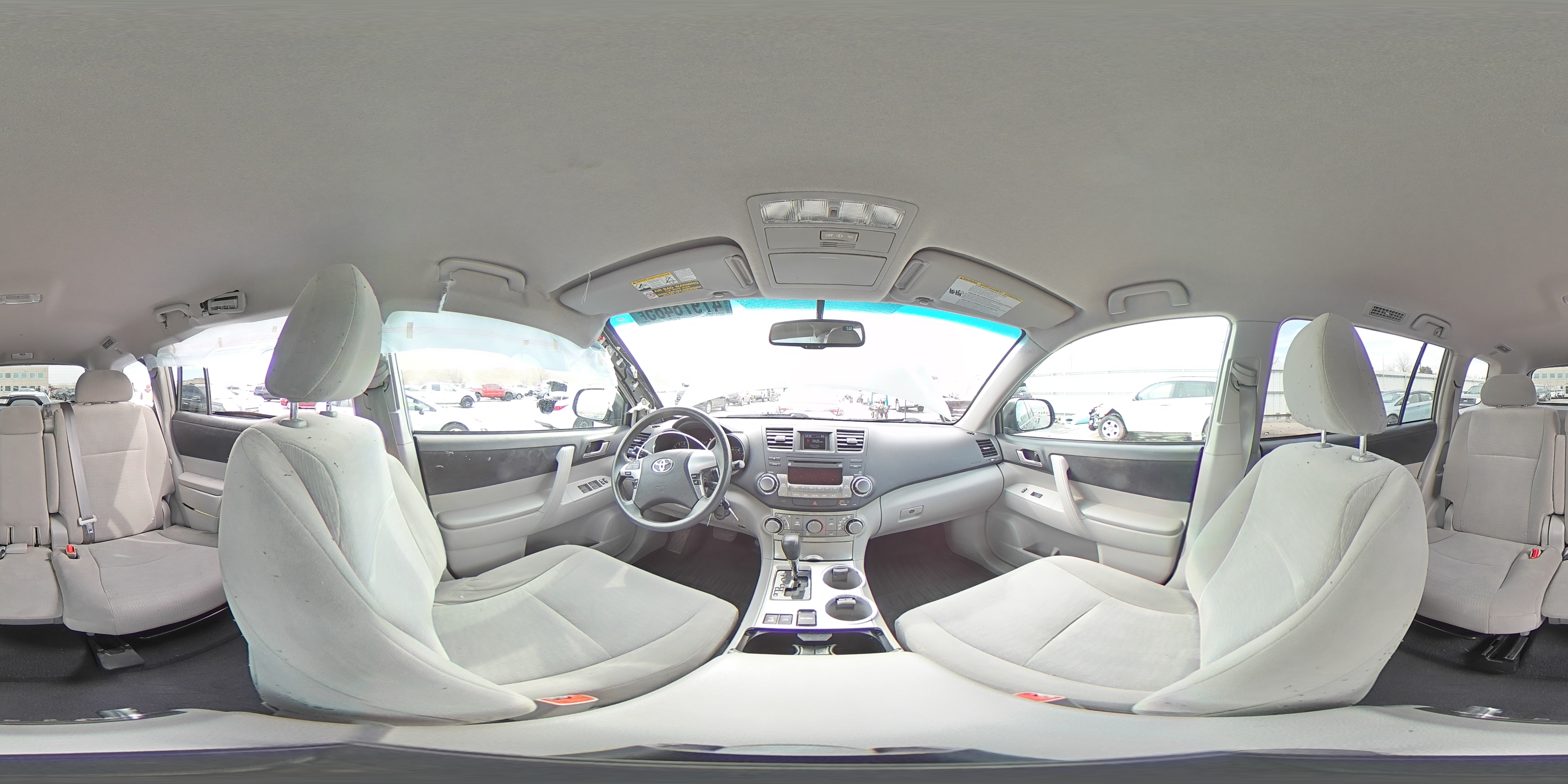 2012 Toyota Highlander - Image 16