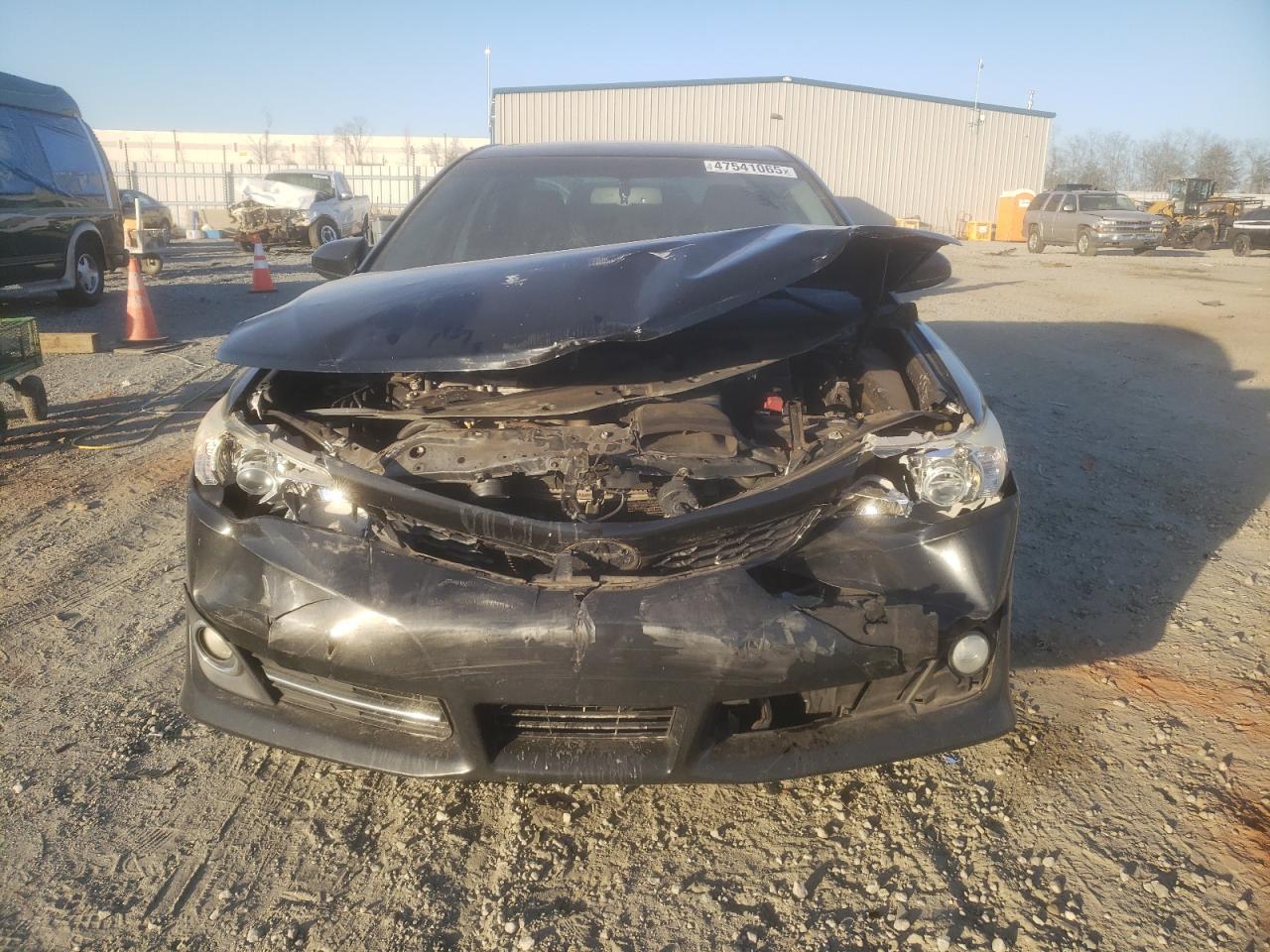 2014 Toyota Camry - Image 5