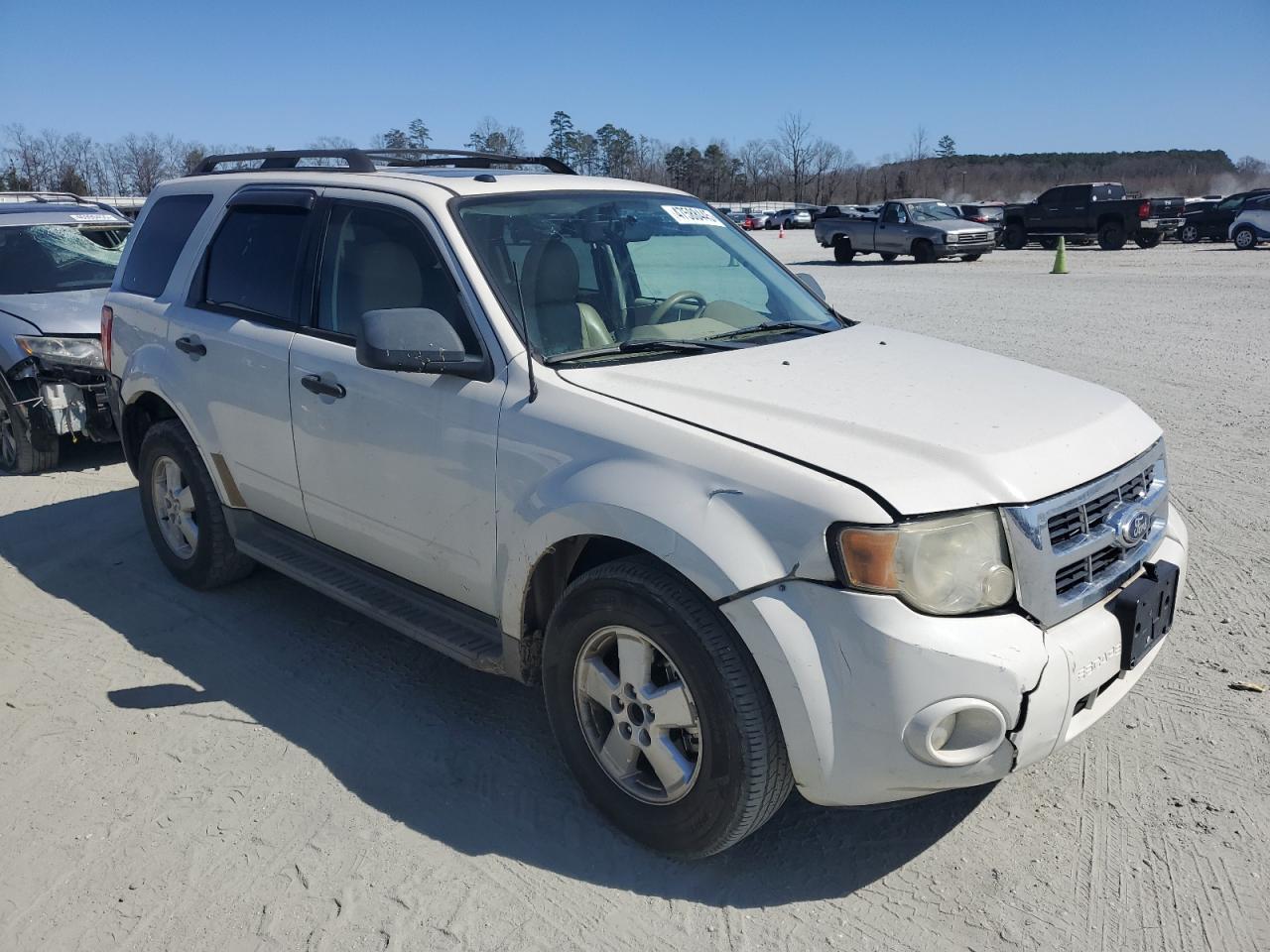 2010 Ford Escape - Image 4