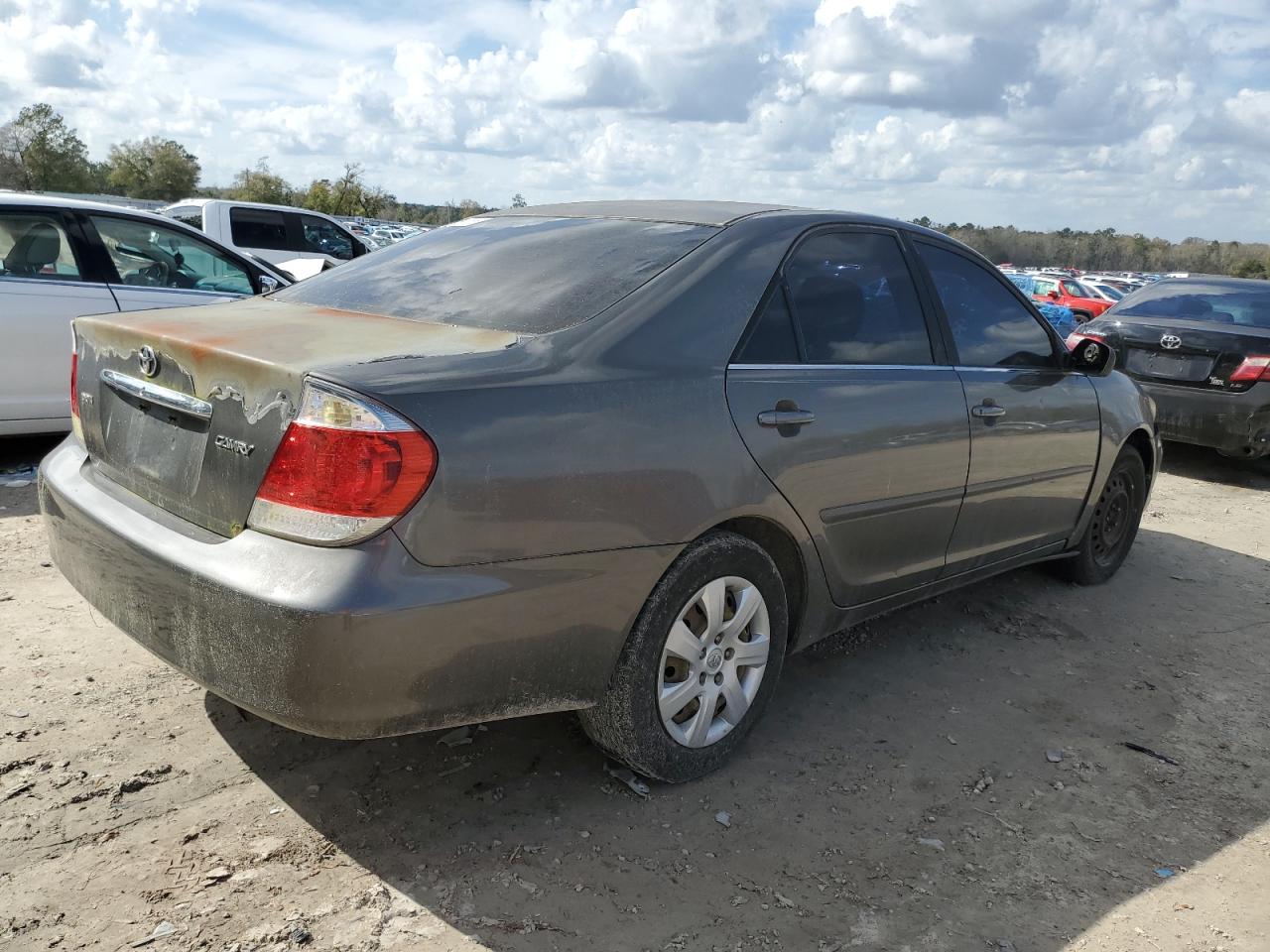 2005 Toyota Camry - Image 3