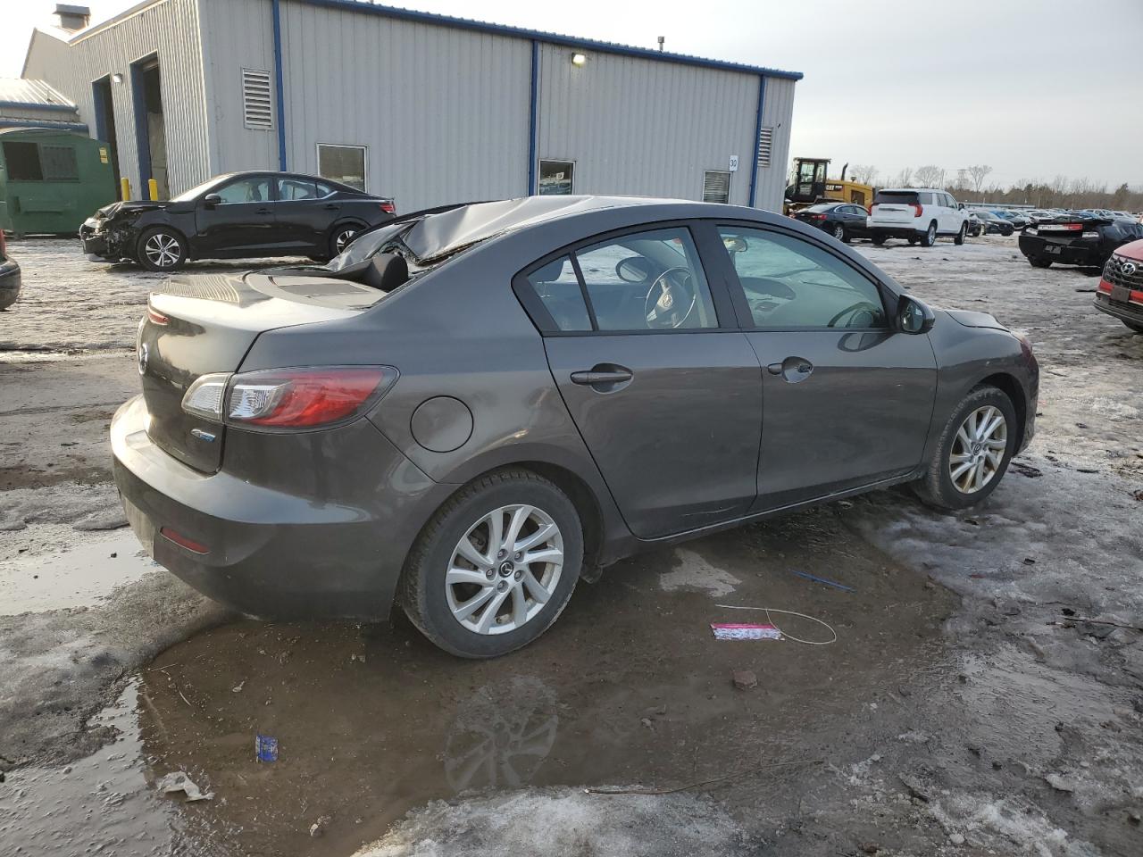 2013 Mazda 3 - Image 3