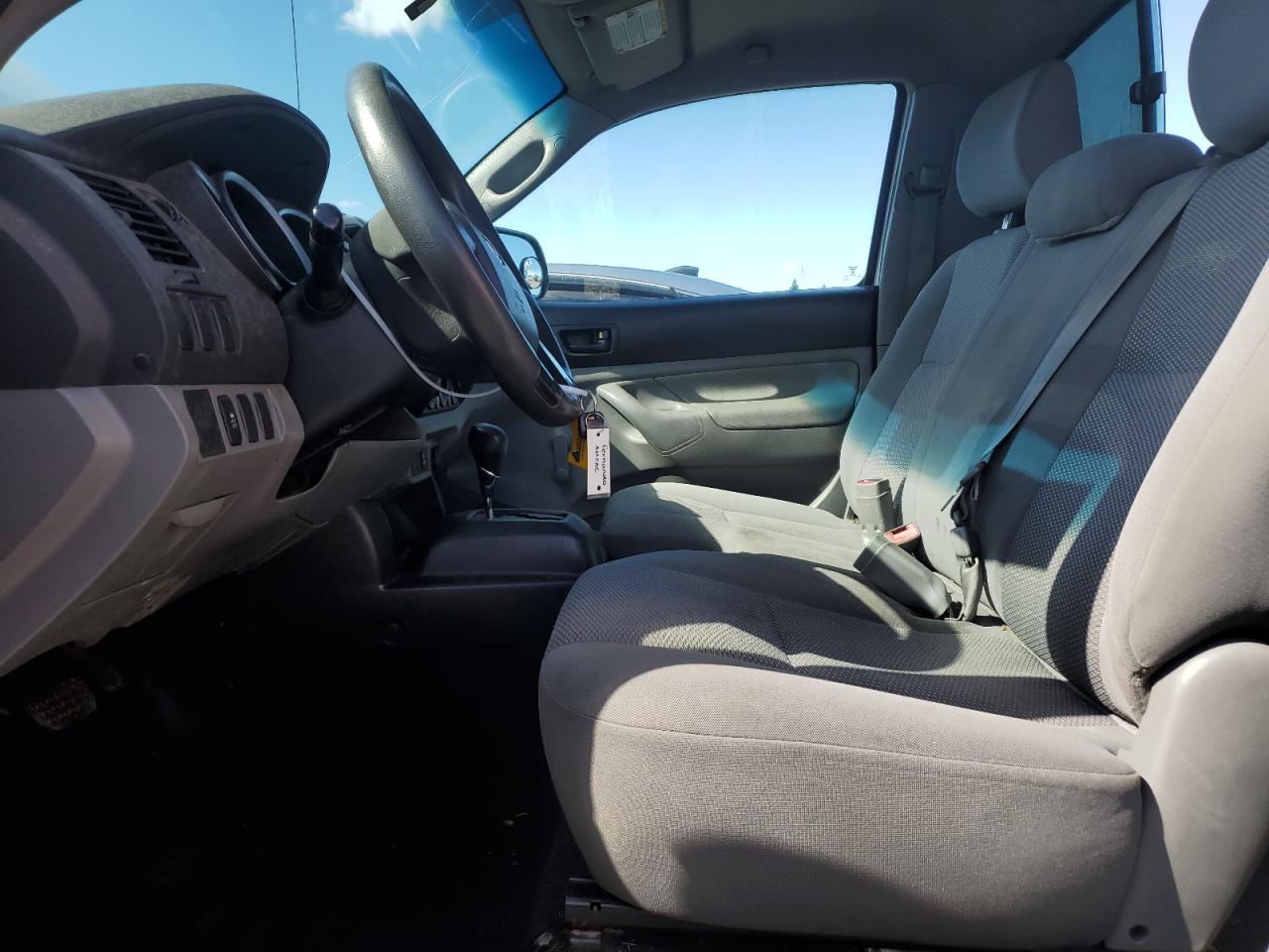 2014 Toyota Tacoma - Image 7