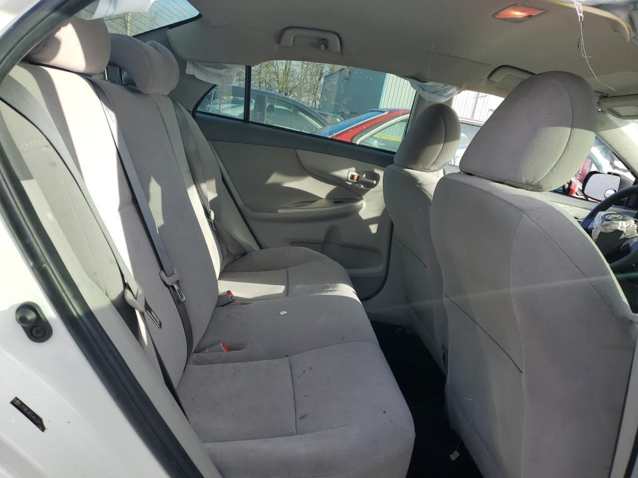 2010 Toyota Corolla - Image 10