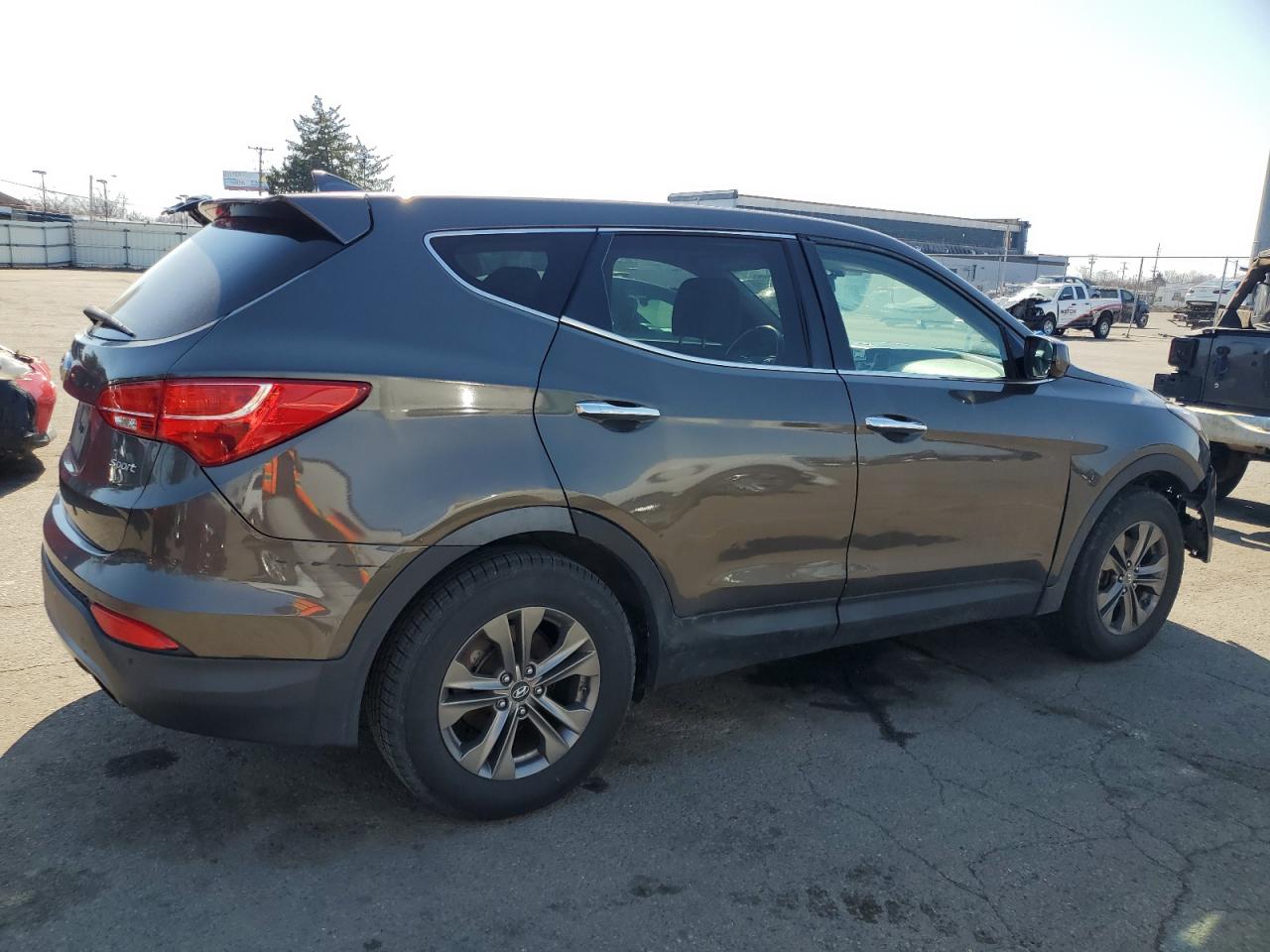 2014 Hyundai Santa Fe - Image 3