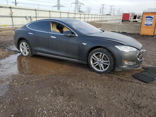  TESLA MODEL S 2015 Чорний