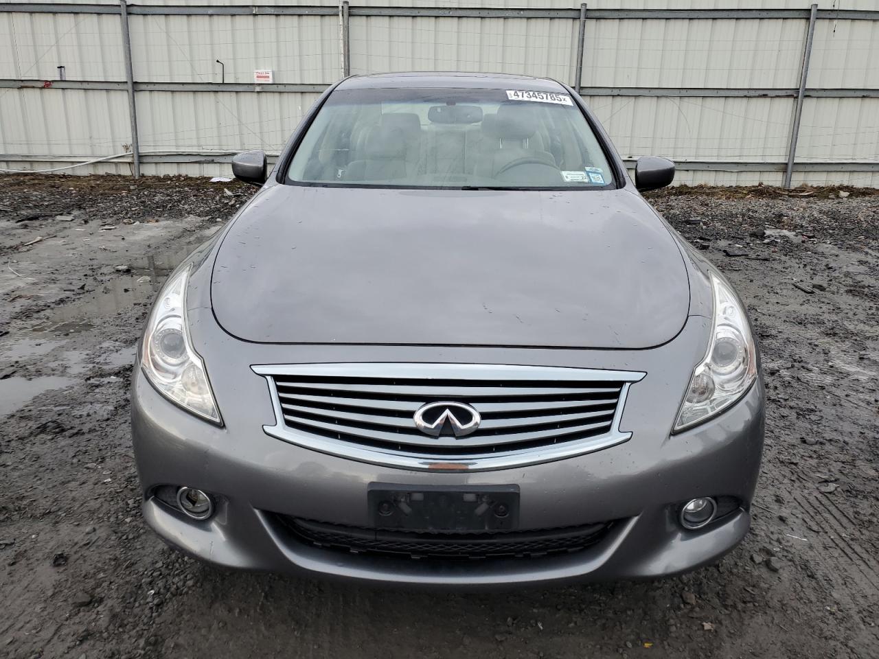 2015 Infiniti Q40 - Image 5