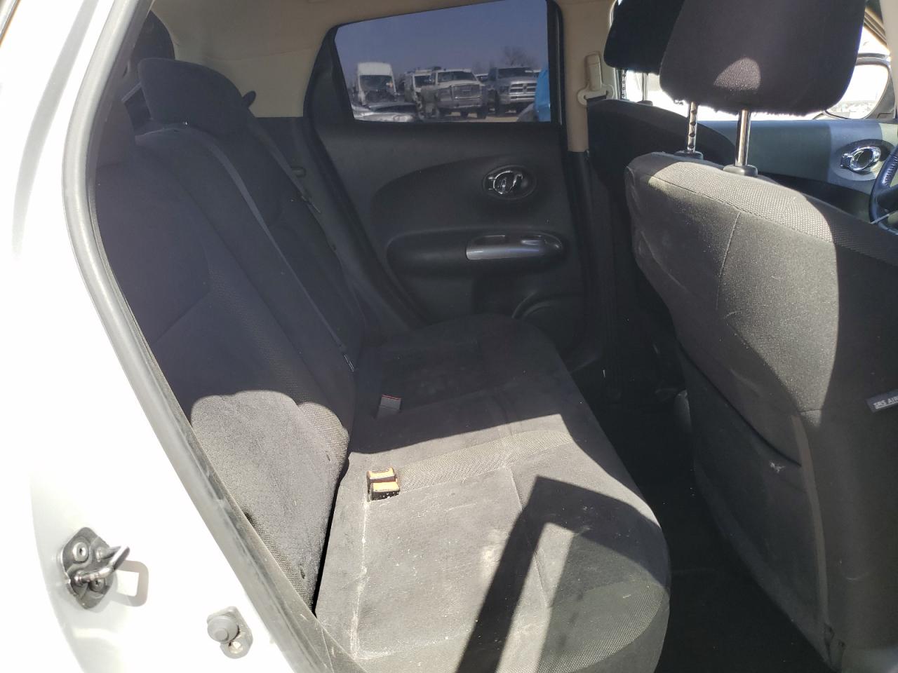 2013 Nissan Juke - Image 10