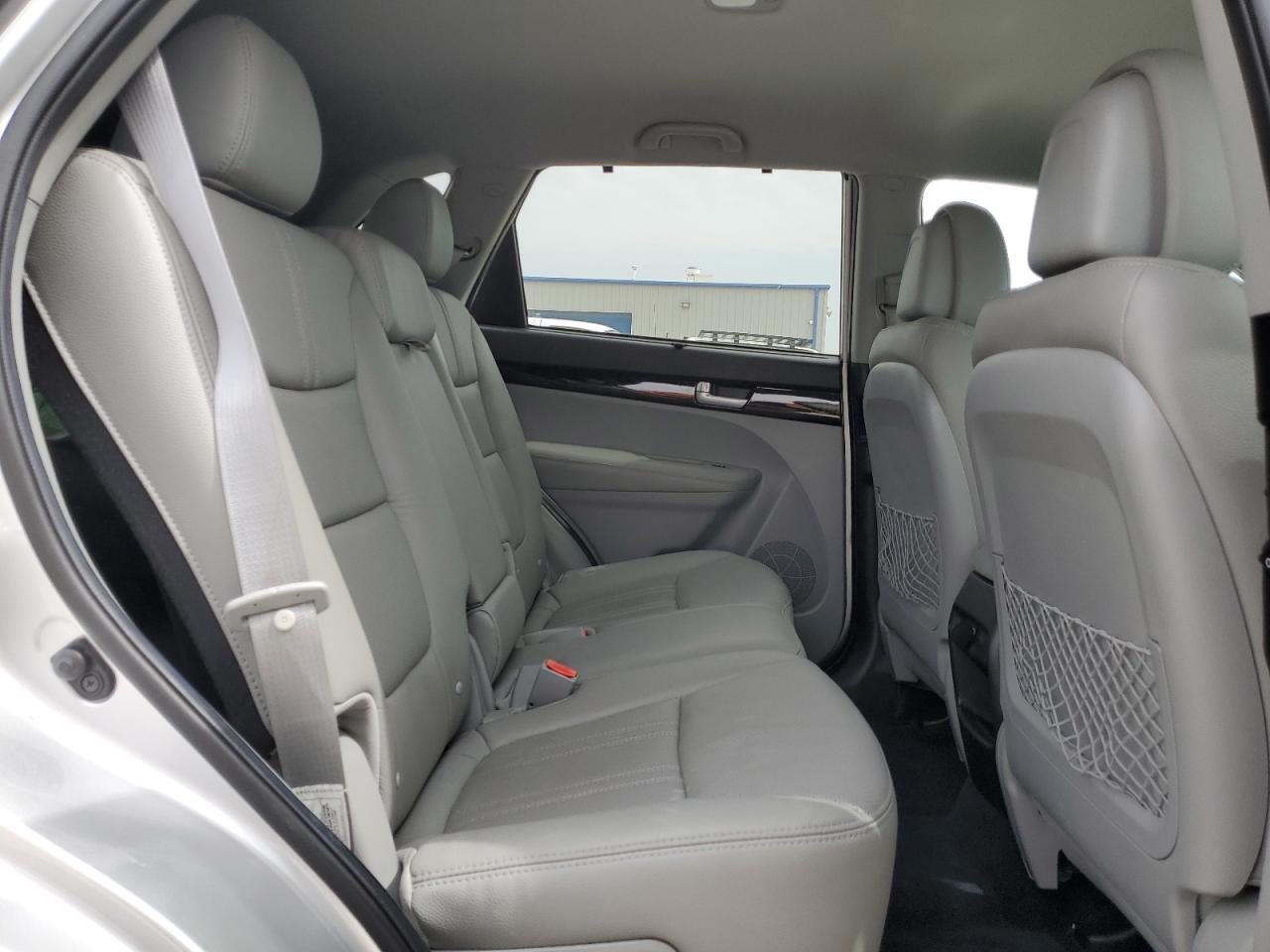 2014 Kia Sorento - Image 11