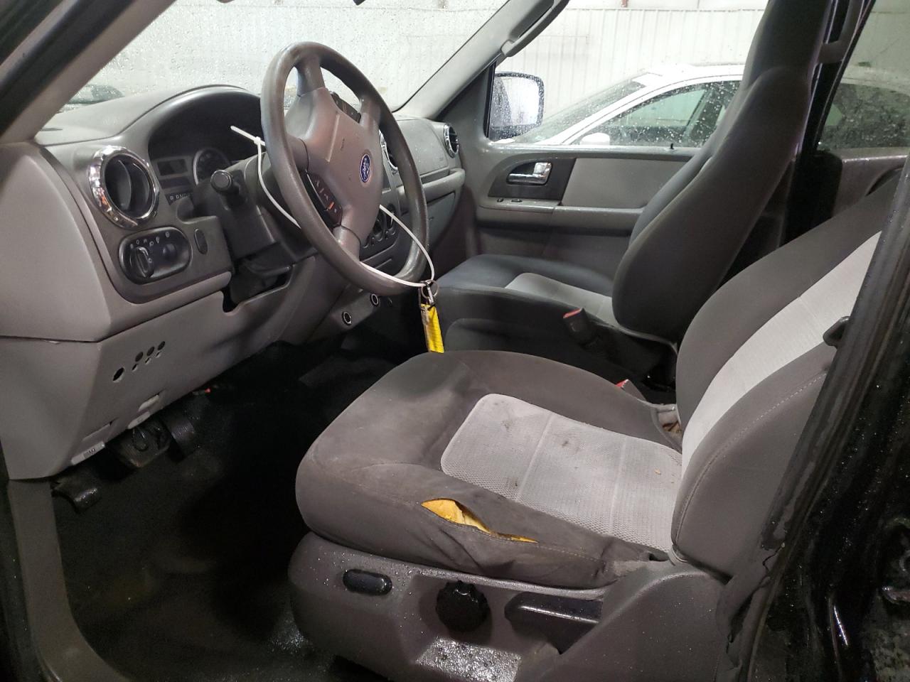 2006 Ford Expedition - Image 7