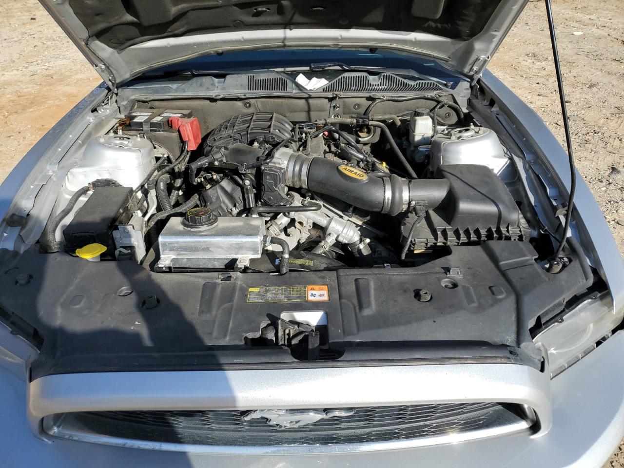 2013 Ford Mustang - Image 12