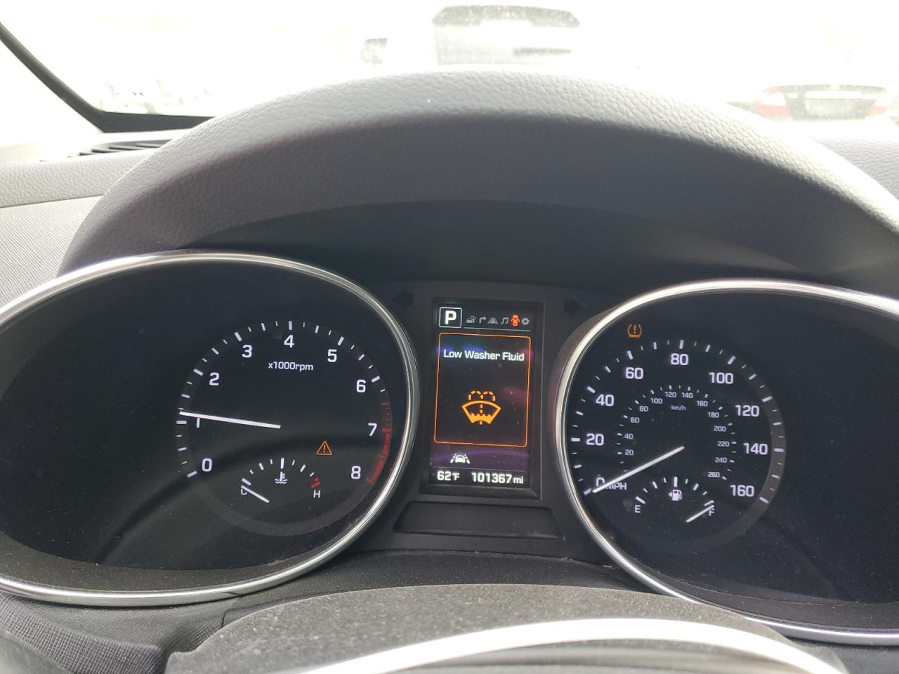 2017 Hyundai Santa Fe - Image 9
