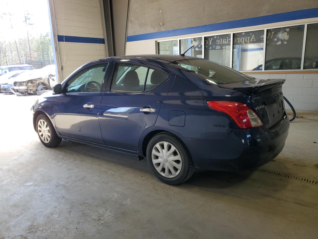 2014 Nissan Versa - Image 2