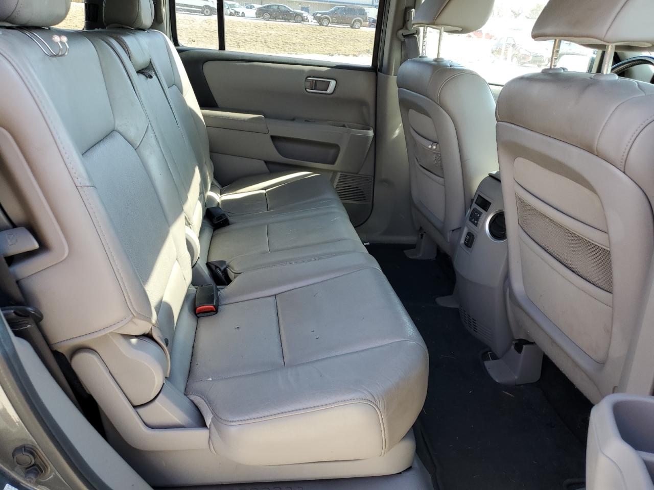 2010 Honda Pilot - Image 12