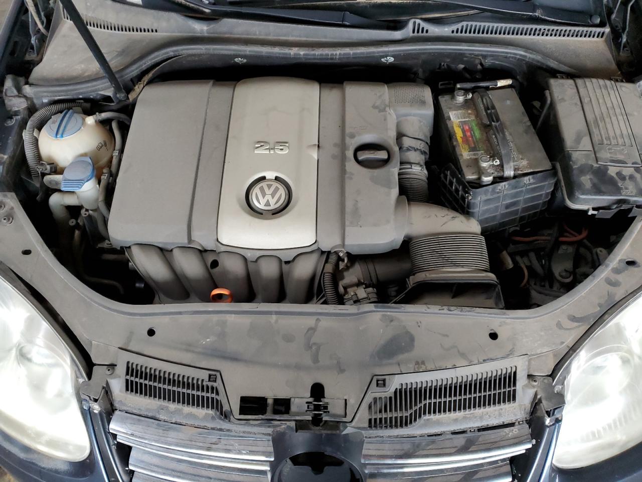 2009 Volkswagen Jetta - Image 11