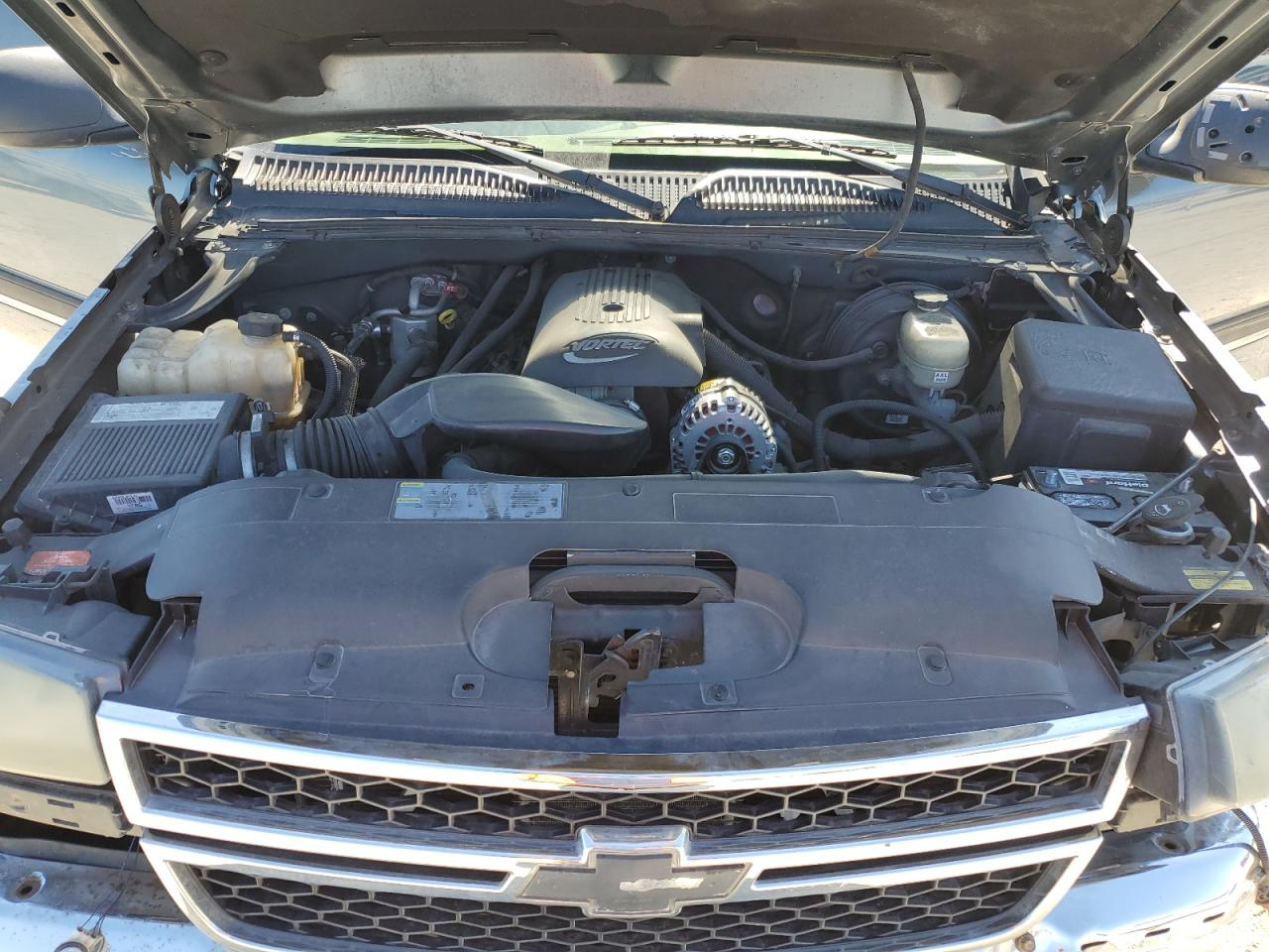 2006 Chevrolet Silverado - Image 11