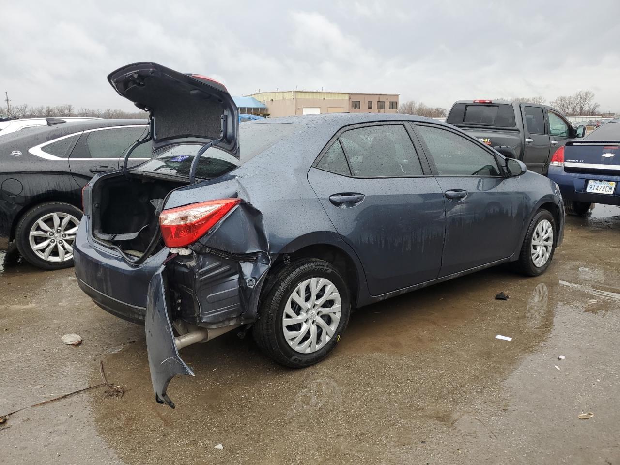 2018 Toyota Corolla - Image 3