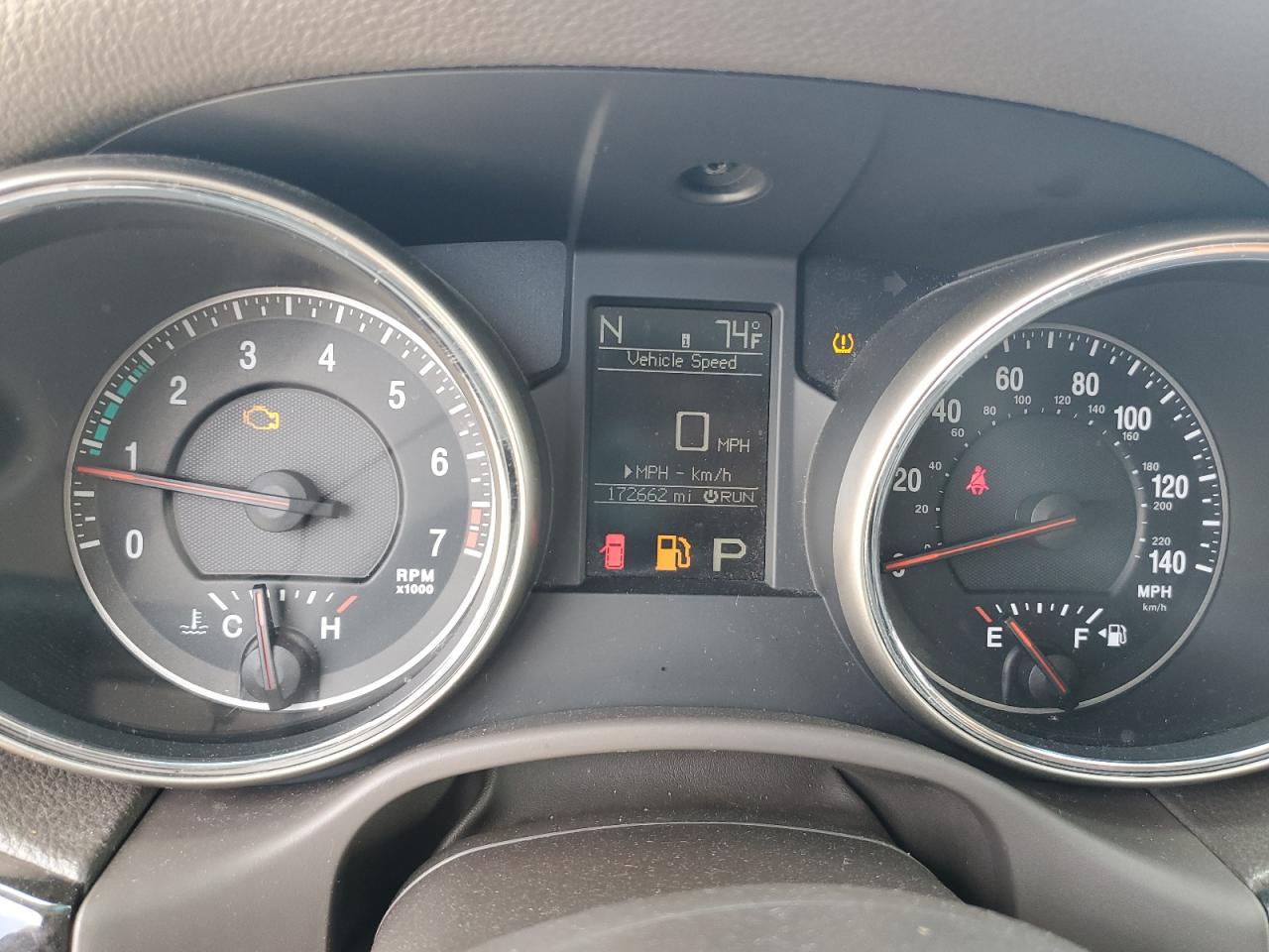 2012 Jeep Grand Cherokee - Image 9