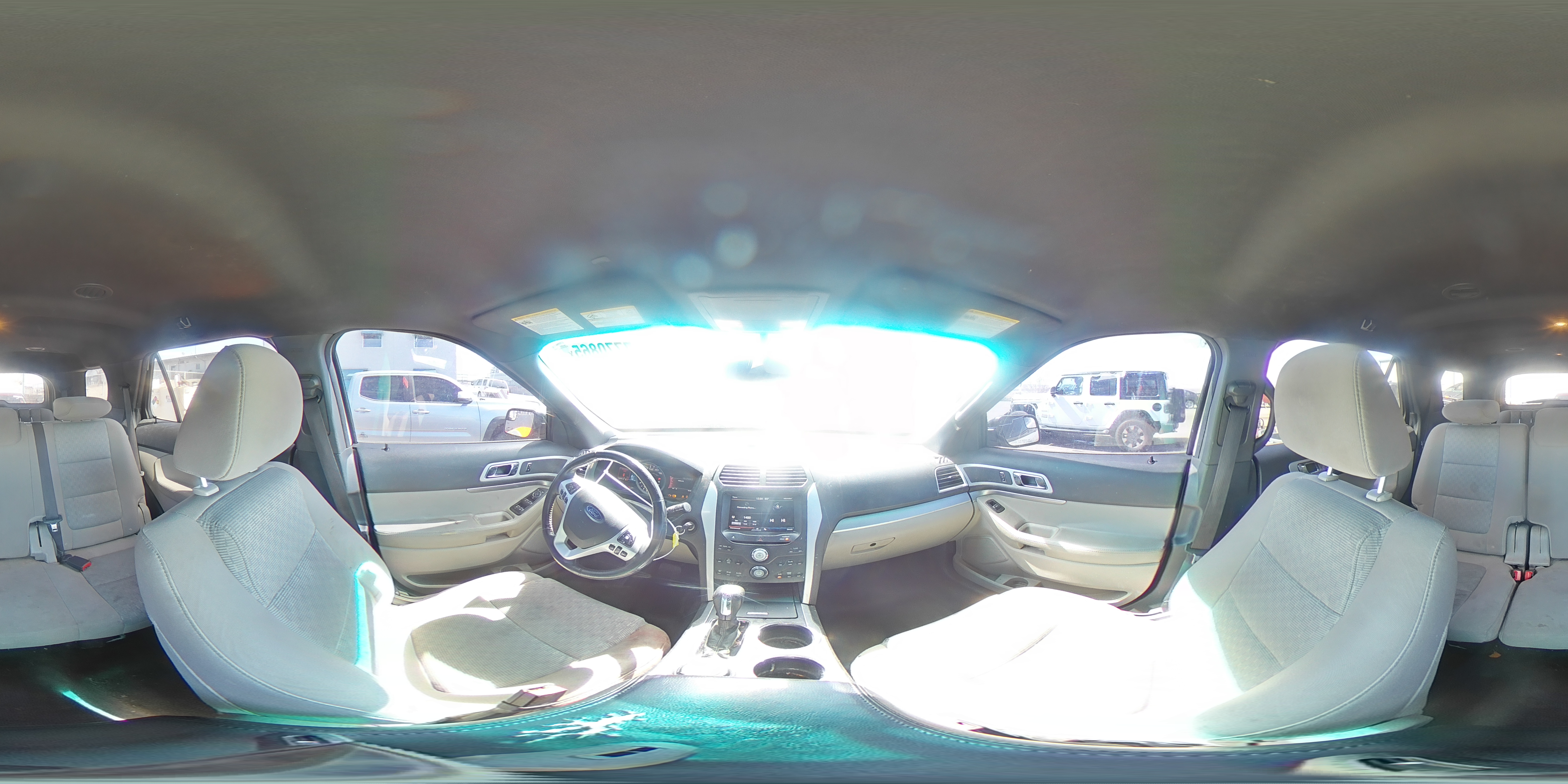 2012 Ford Explorer - Image 14