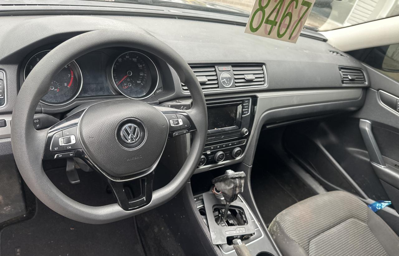 2017 Volkswagen Passat S VIN: 1VWAT7A33HC068572 Lot: 47869335