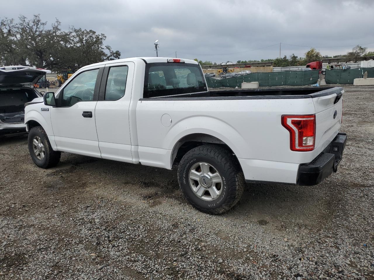 2015 Ford F-150 - Image 2