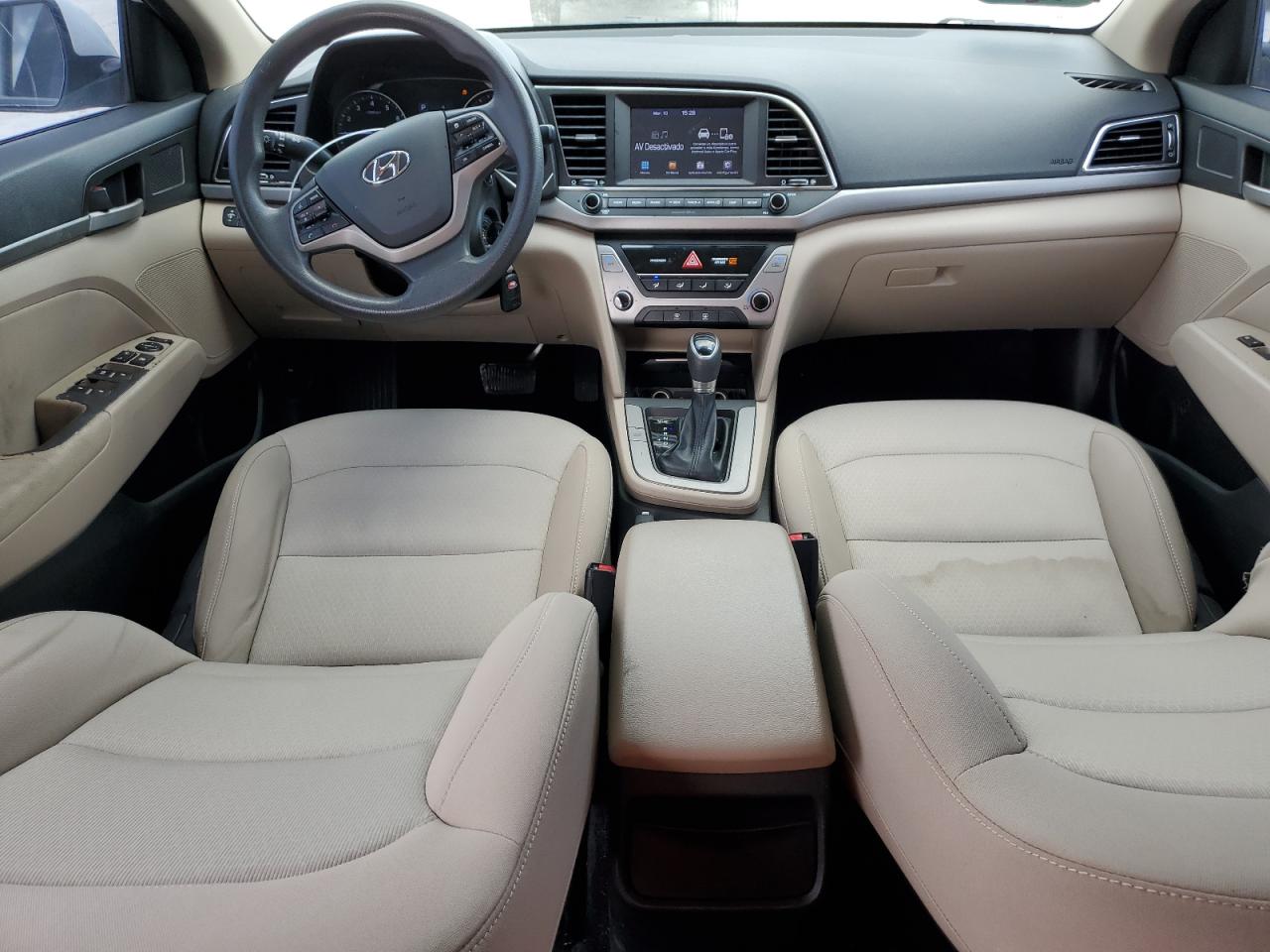 2018 Hyundai Elantra - Image 8