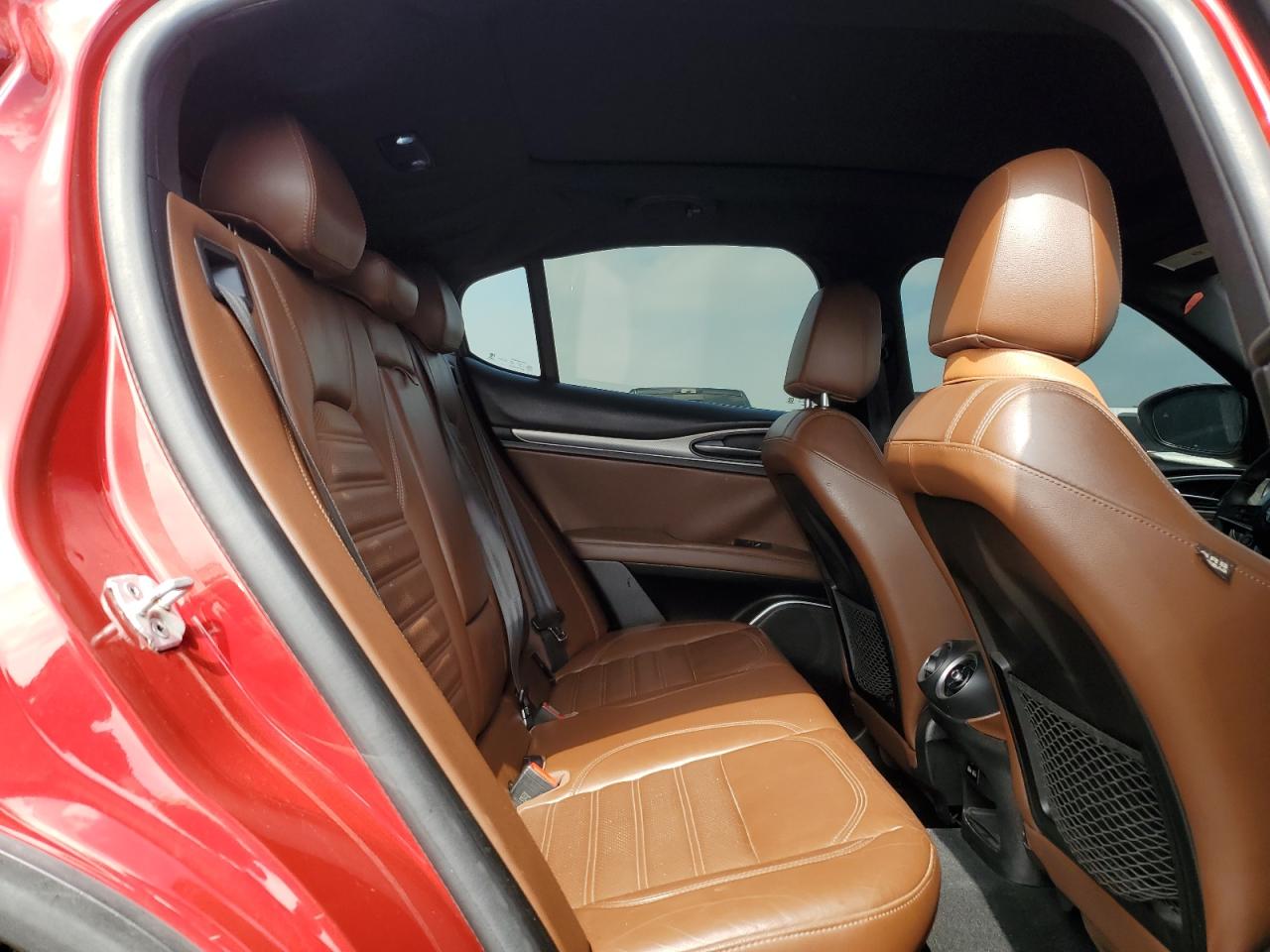 2018 Alfa Romeo Stelvio Ti Sport VIN: ZASFAKNN0J7B94701 Lot: 50734395