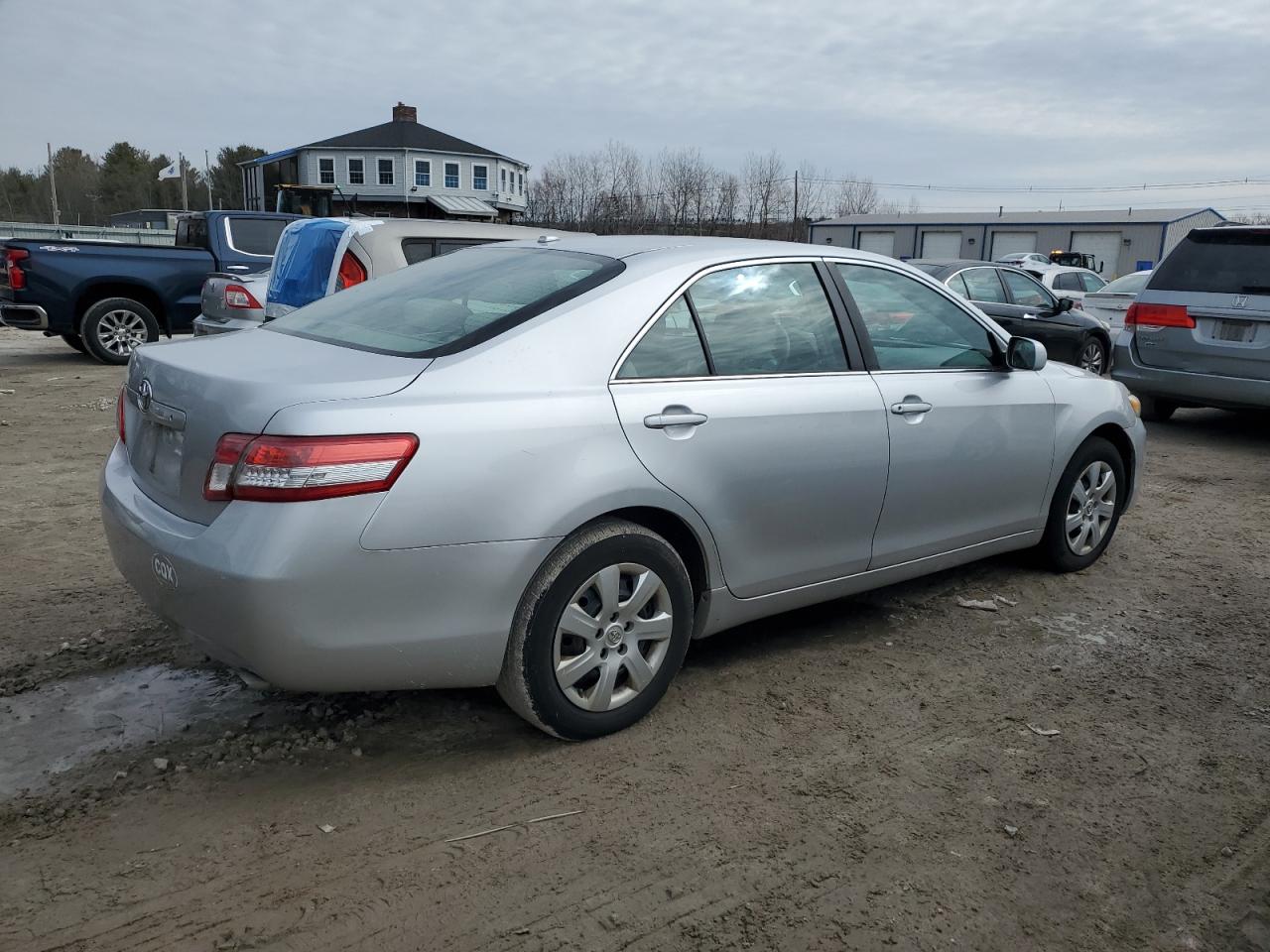2011 Toyota Camry - Image 3