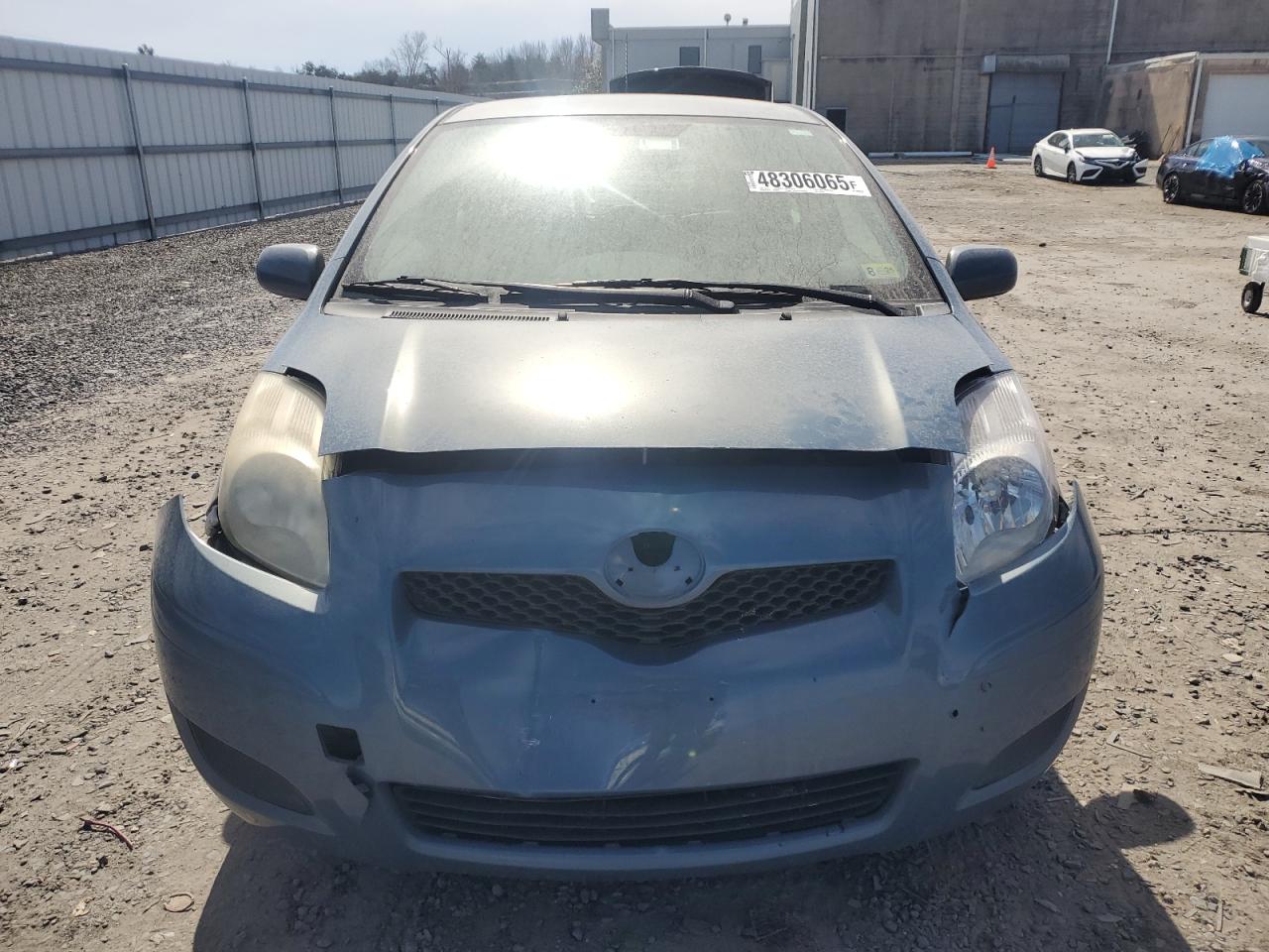 2010 Toyota Yaris - Image 5