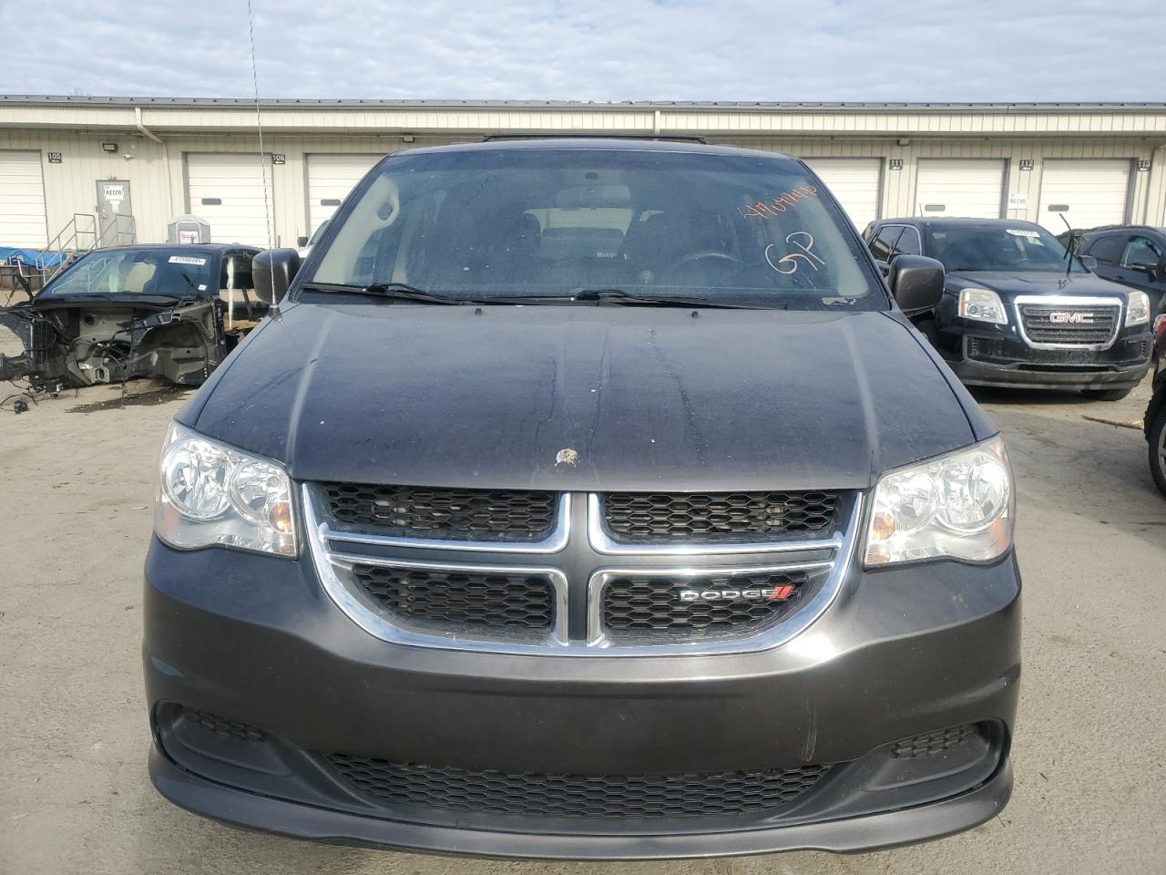 2015 Dodge Caravan - Image 5
