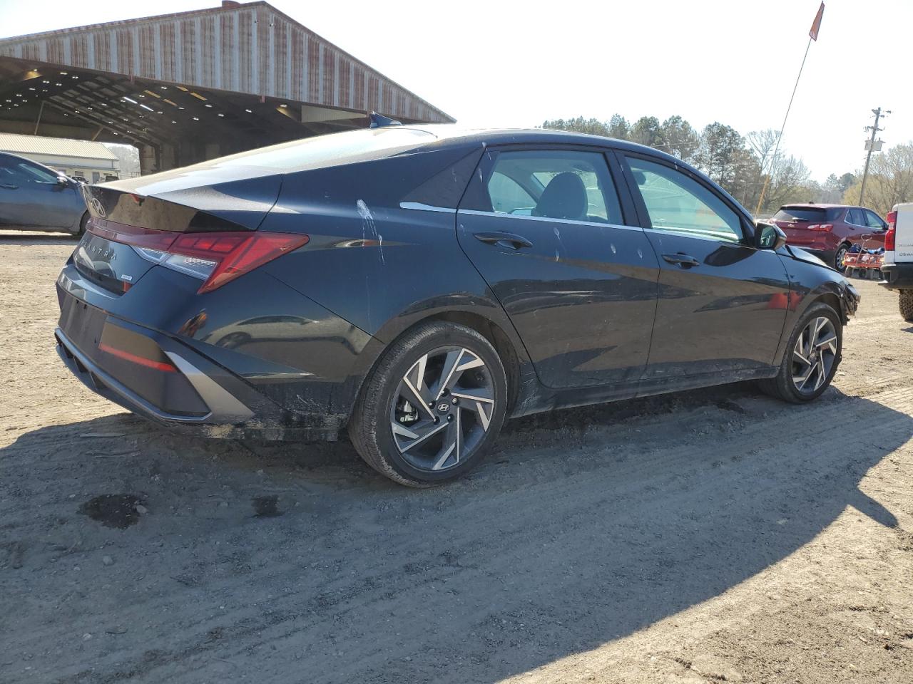 2024 Hyundai Elantra - Image 3
